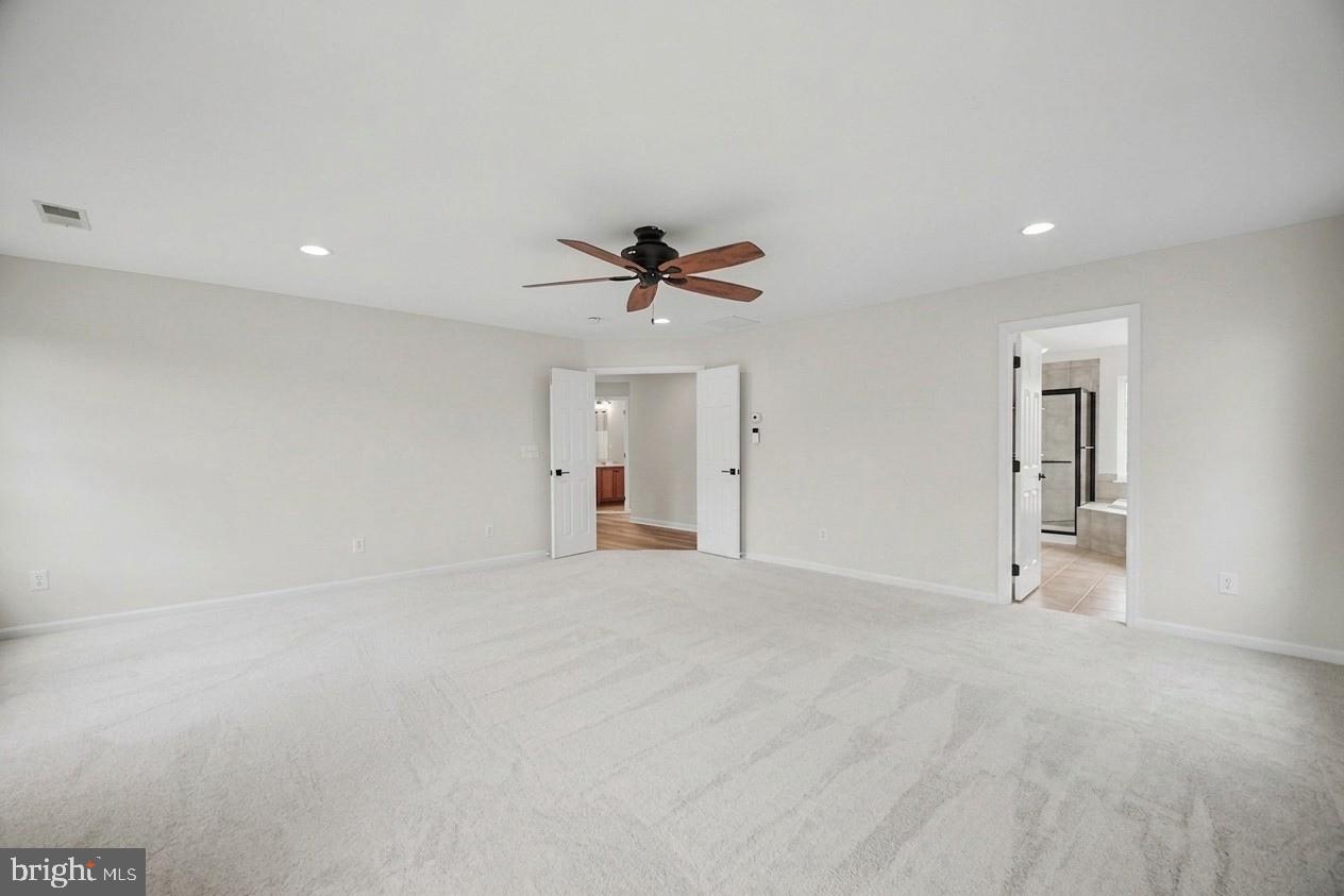 PARKWAY WEST - Residential