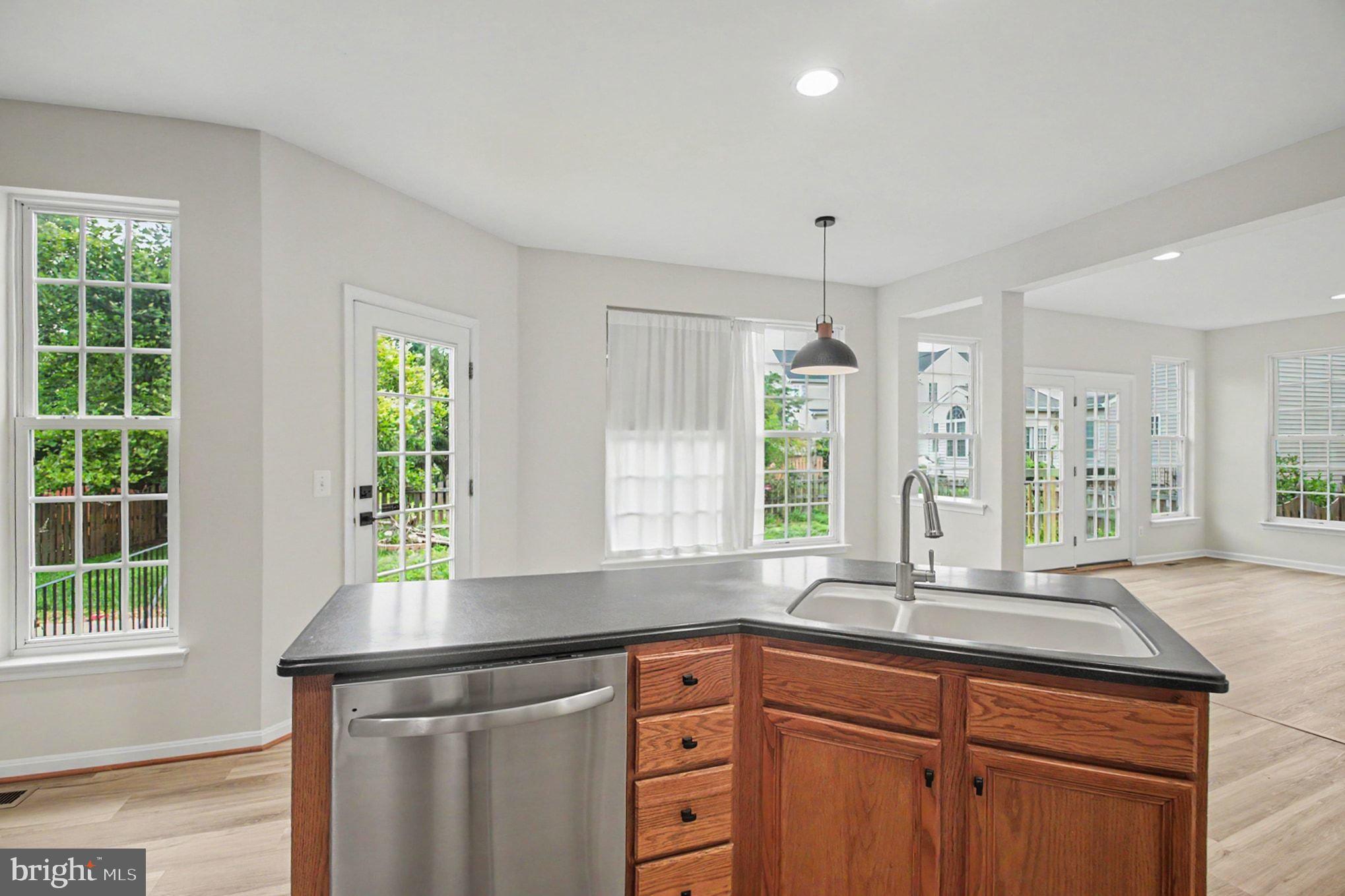 PARKWAY WEST - Residential
