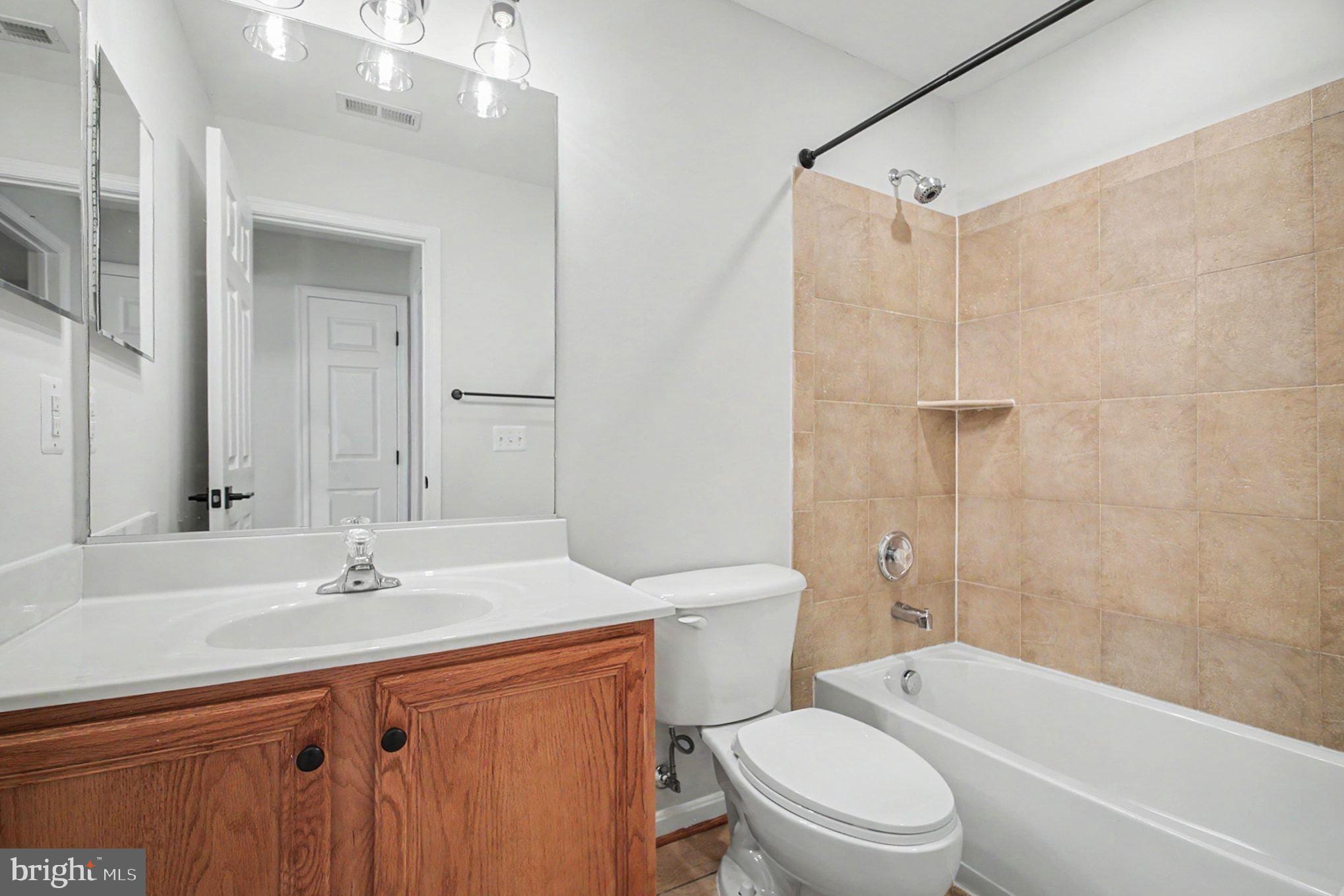 PARKWAY WEST - Residential