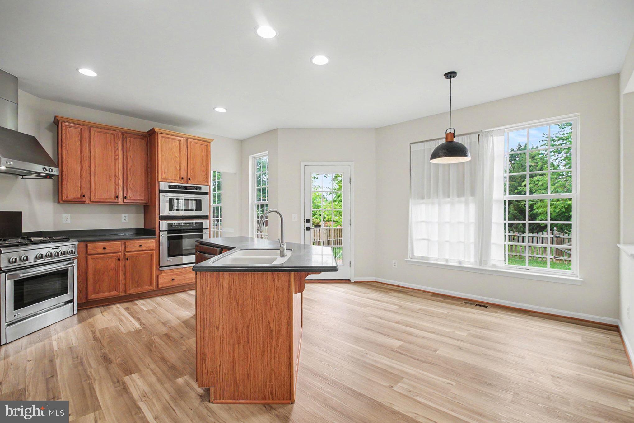 PARKWAY WEST - Residential