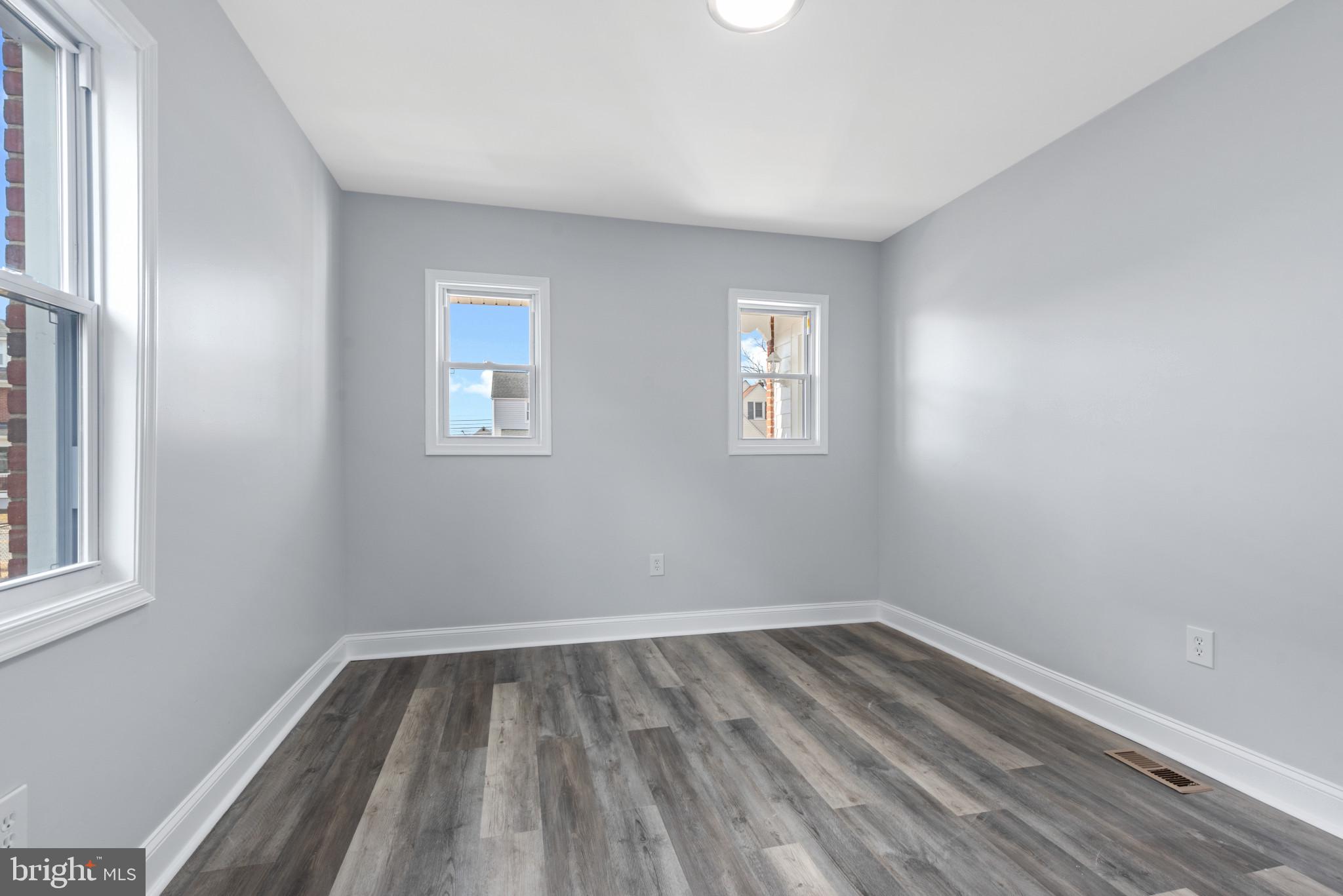 PARKVILLE HEIGHTS - Residential