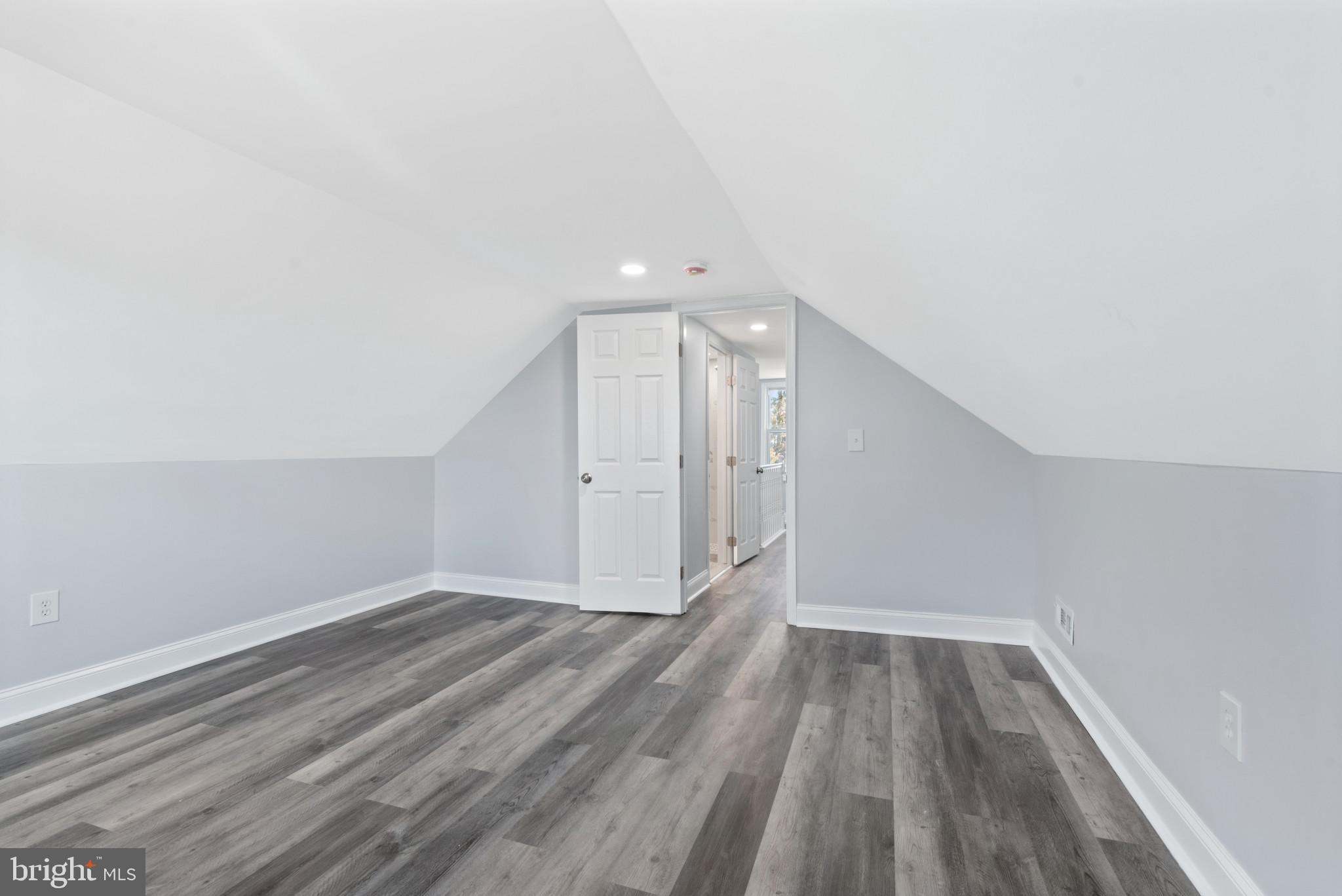 PARKVILLE HEIGHTS - Residential