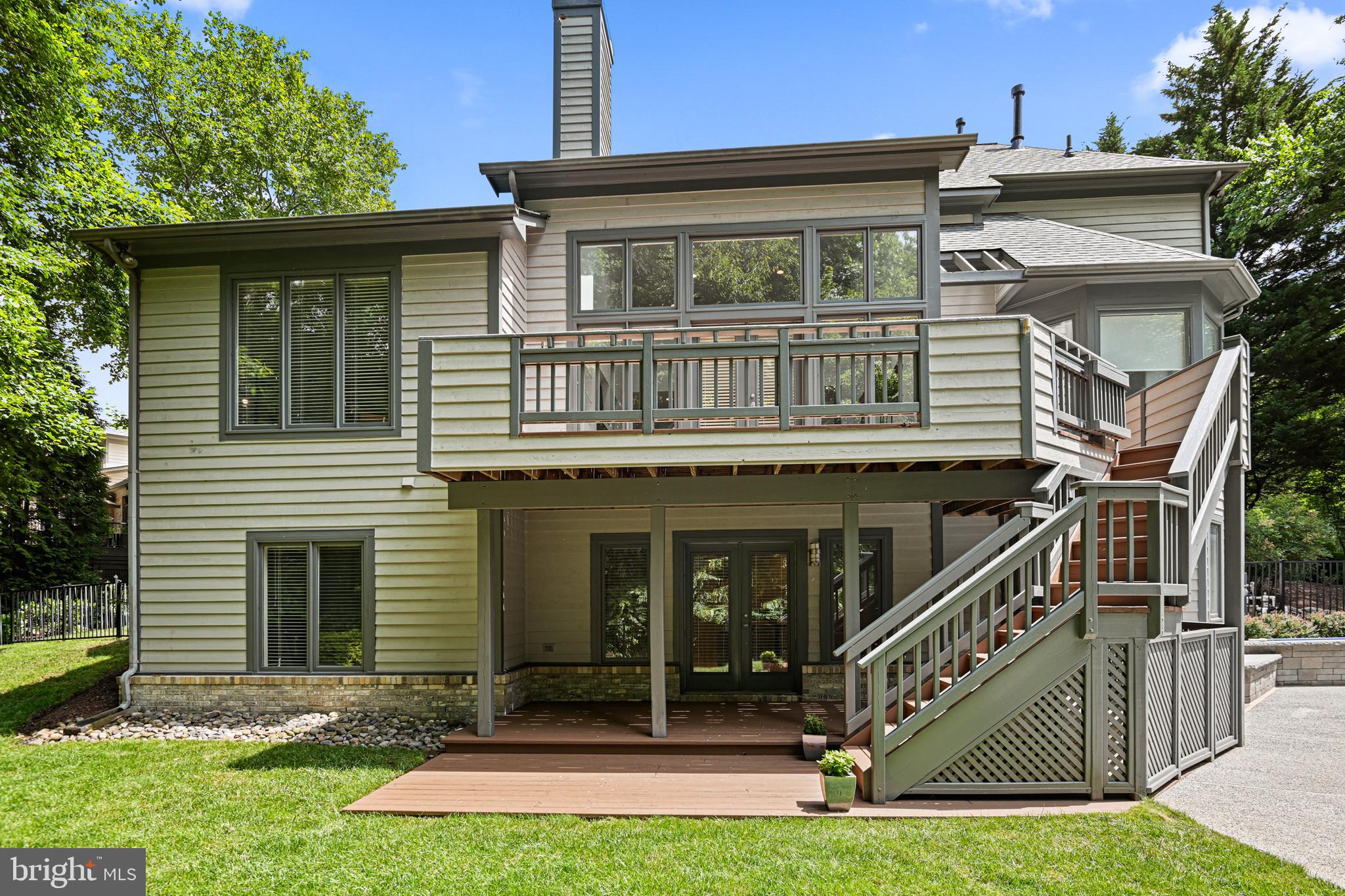 RESTON - Residential