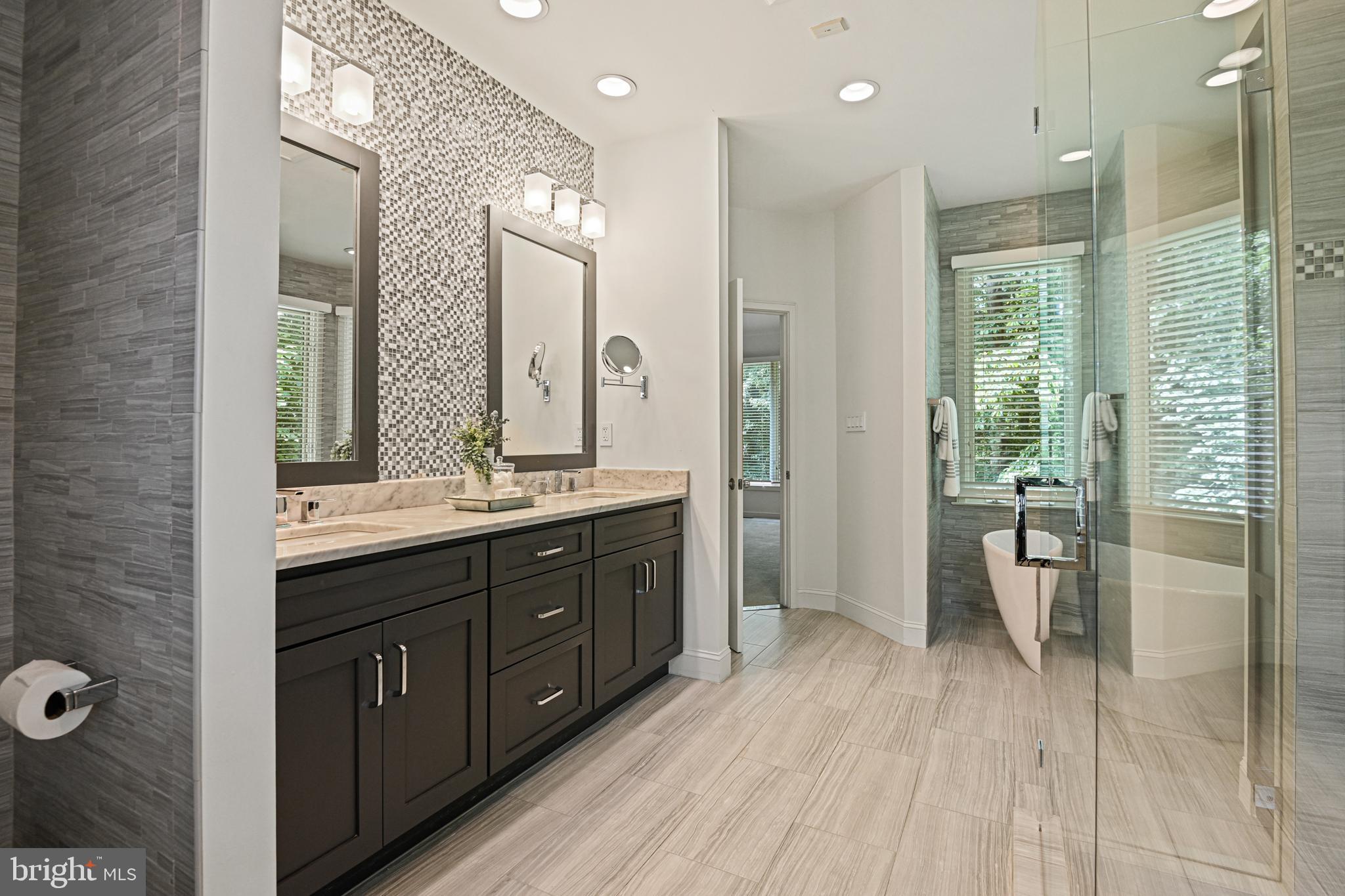 RESTON - Residential