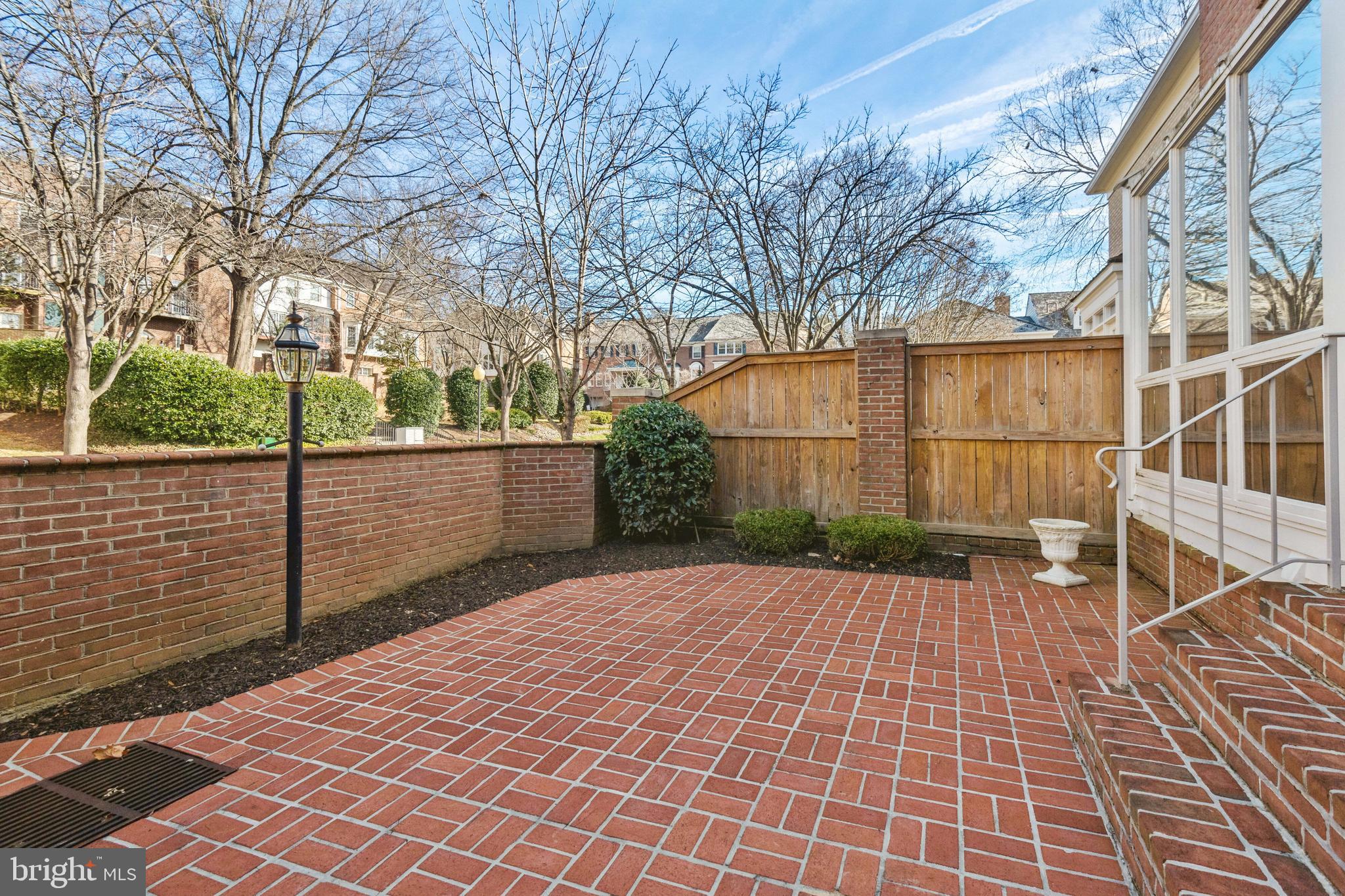 RIVERHILL - Residential Lease