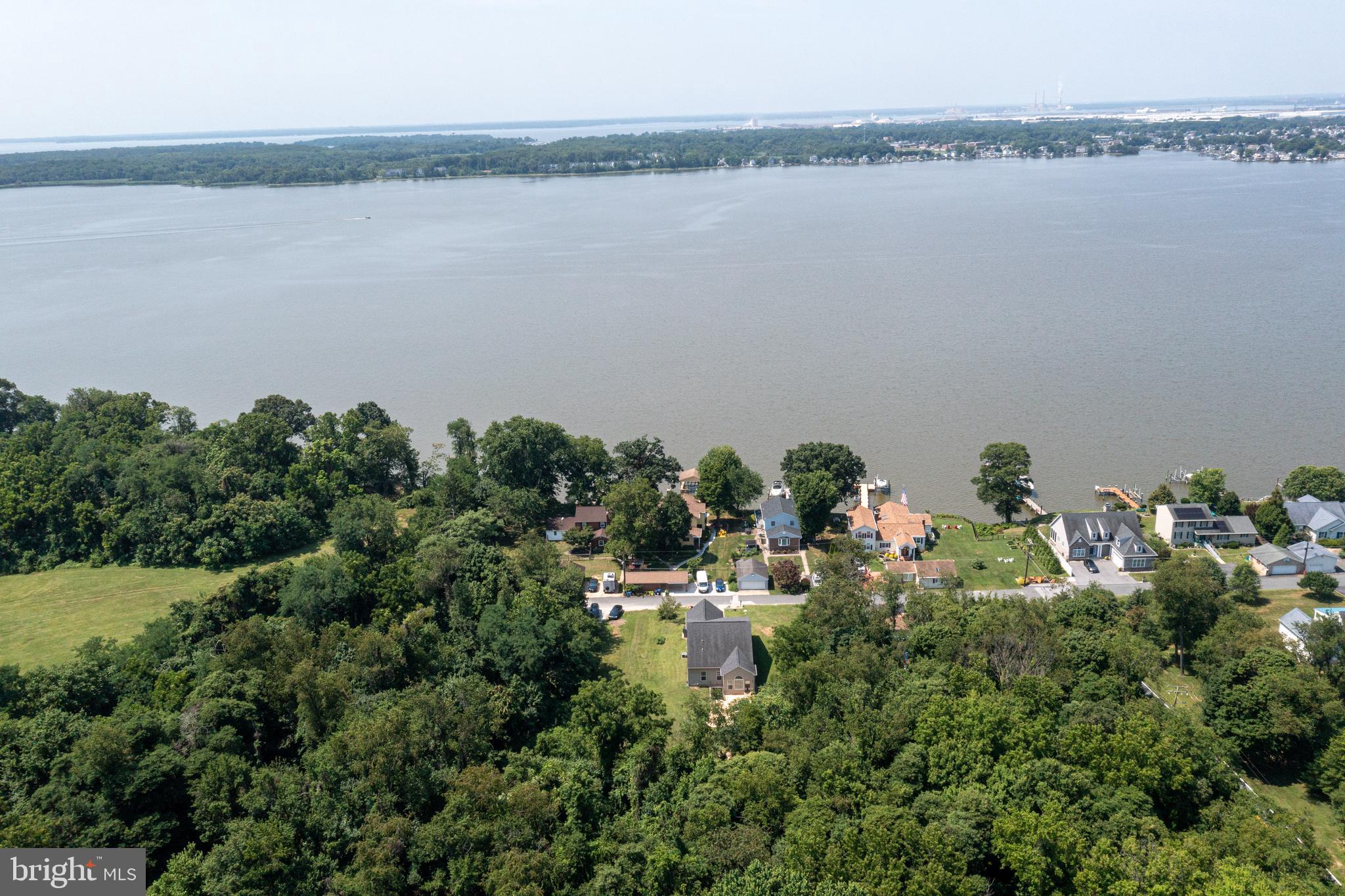 HOLLY FARM BEACH - Residential