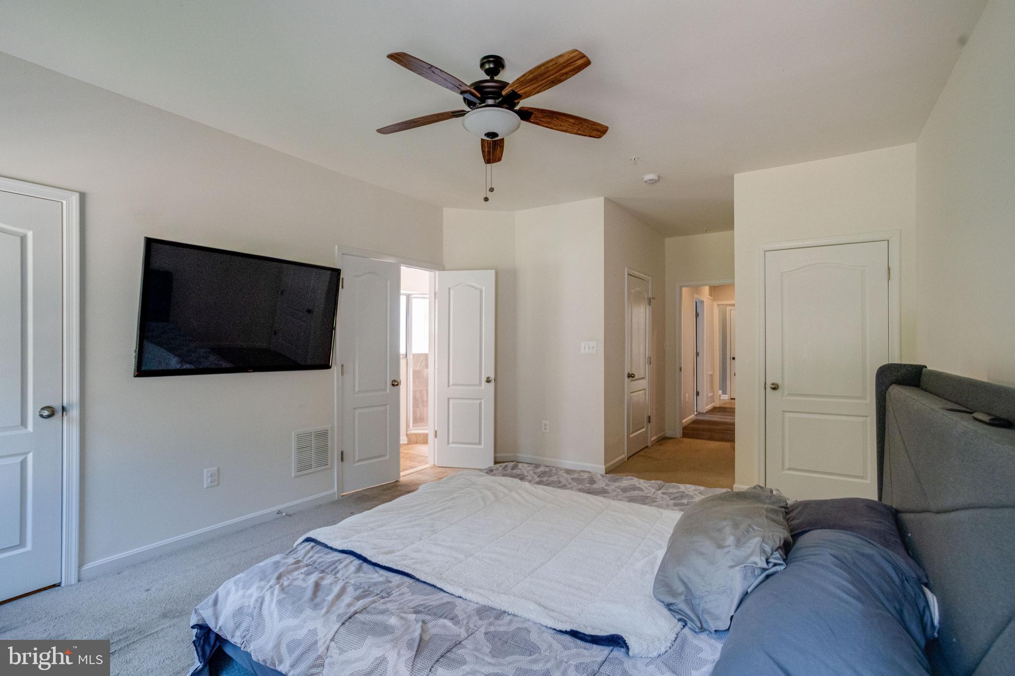 HOLLY FARM BEACH - Residential