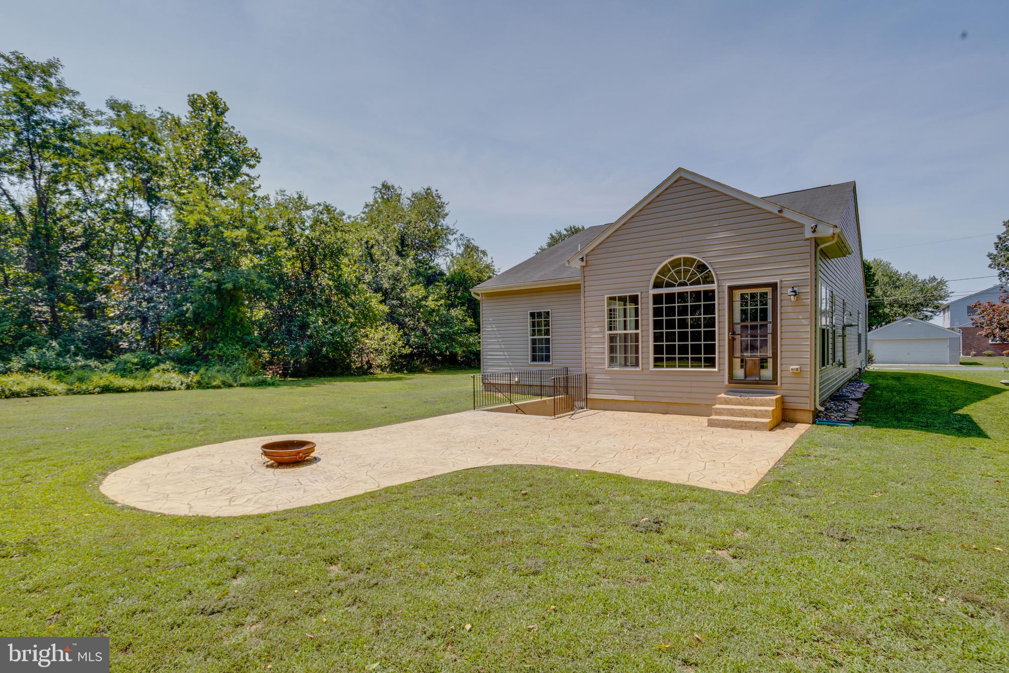 HOLLY FARM BEACH - Residential