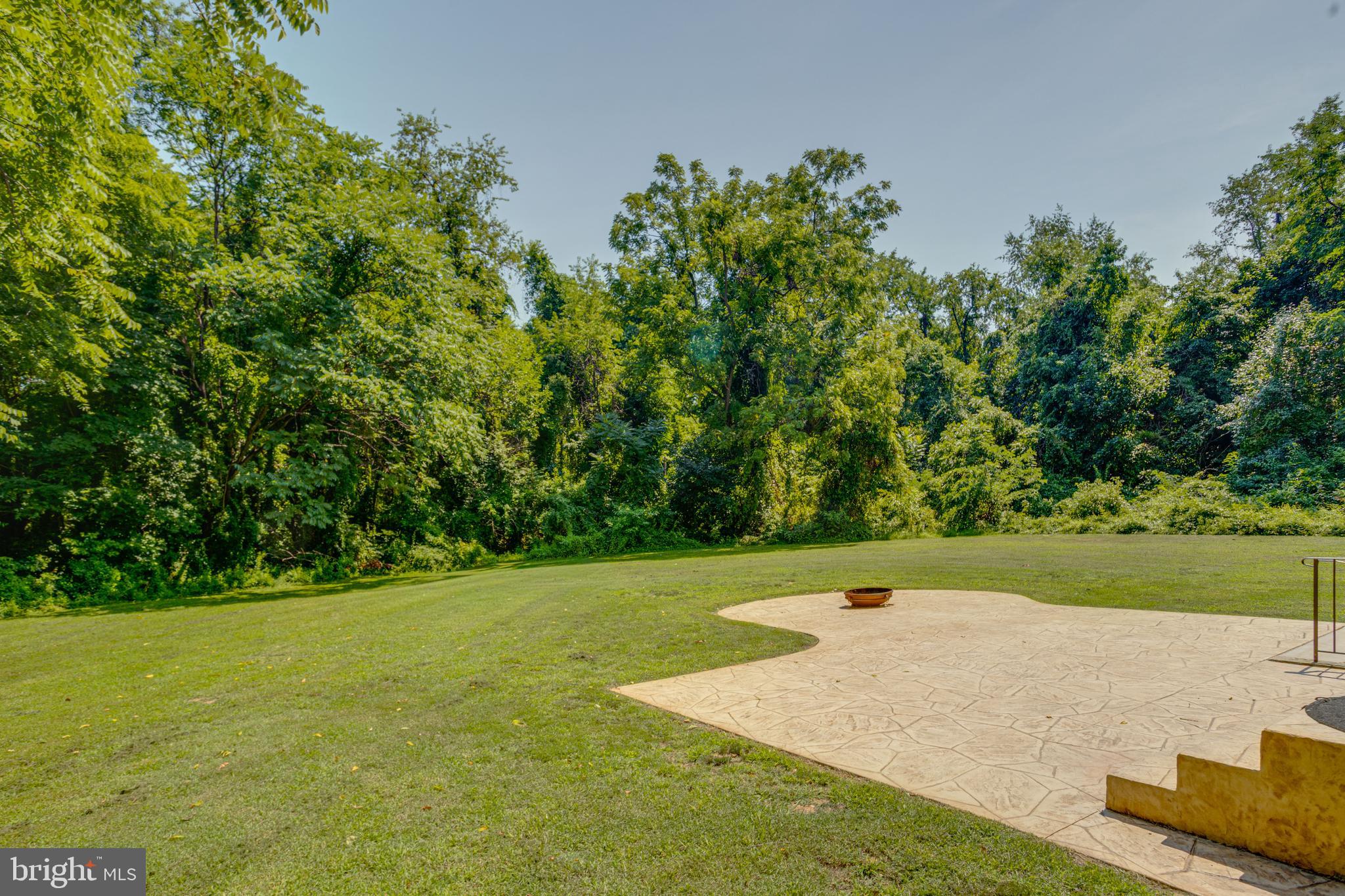 HOLLY FARM BEACH - Residential