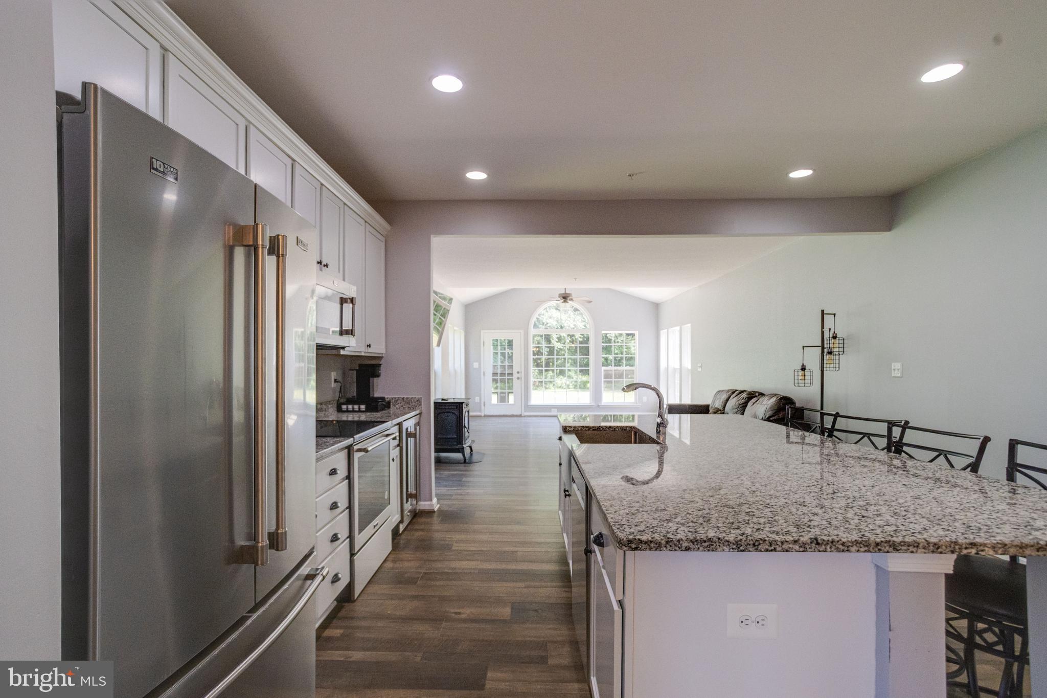 HOLLY FARM BEACH - Residential