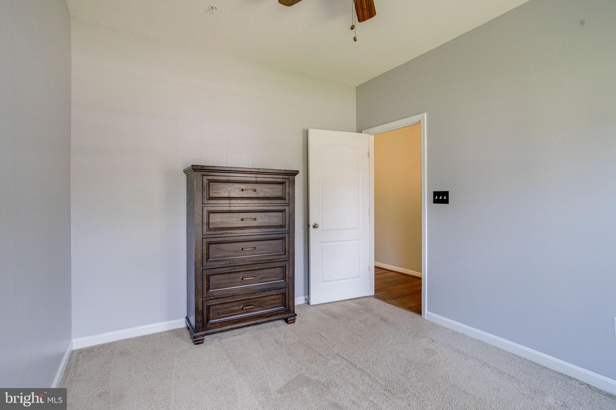 HOLLY FARM BEACH - Residential