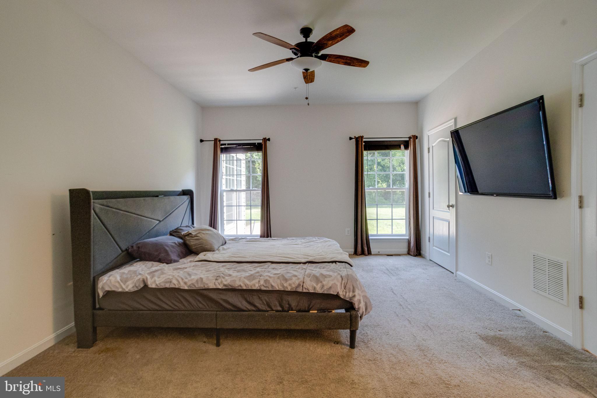 HOLLY FARM BEACH - Residential