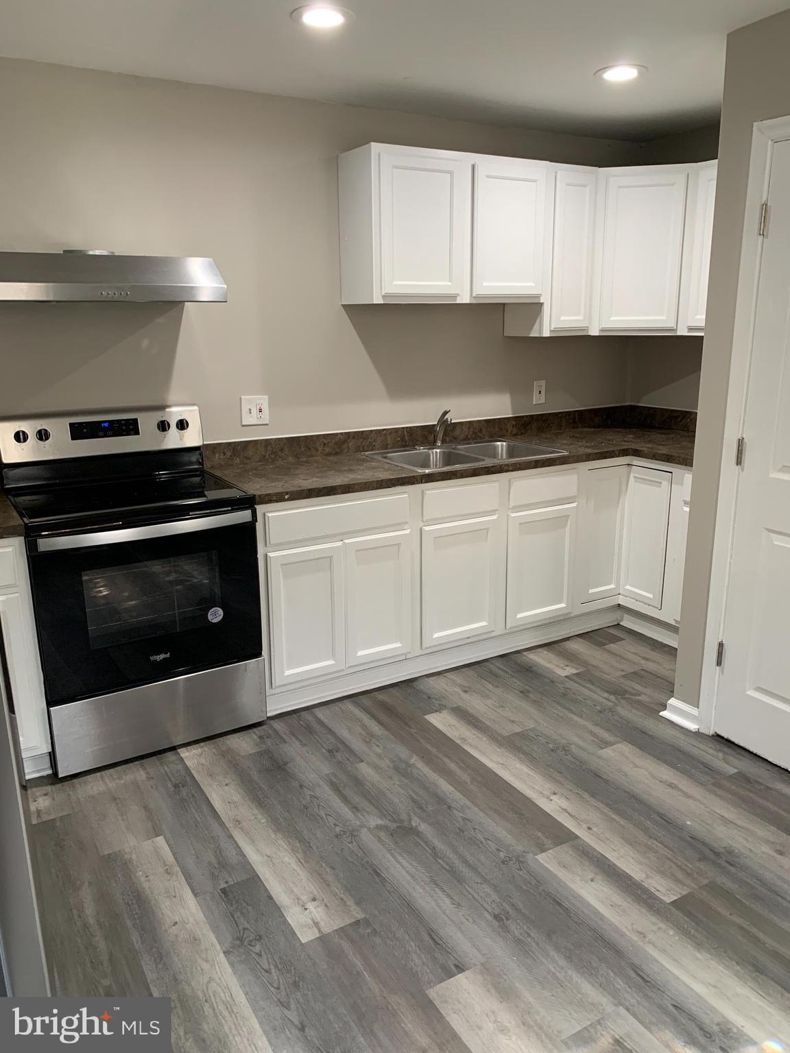 BROADWAY EAST - Residential