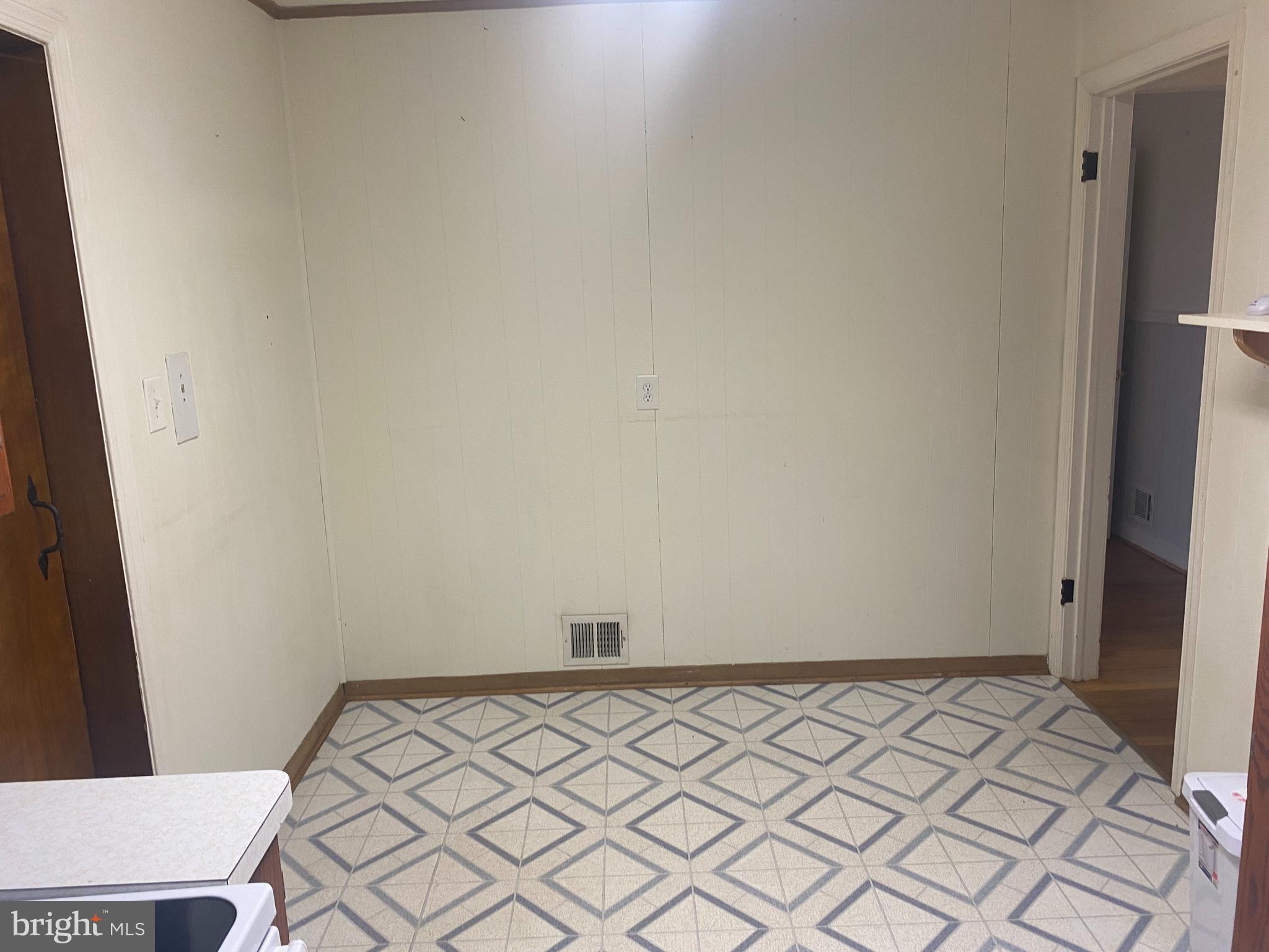 NORTH CHEVY CHASE - Residential Lease