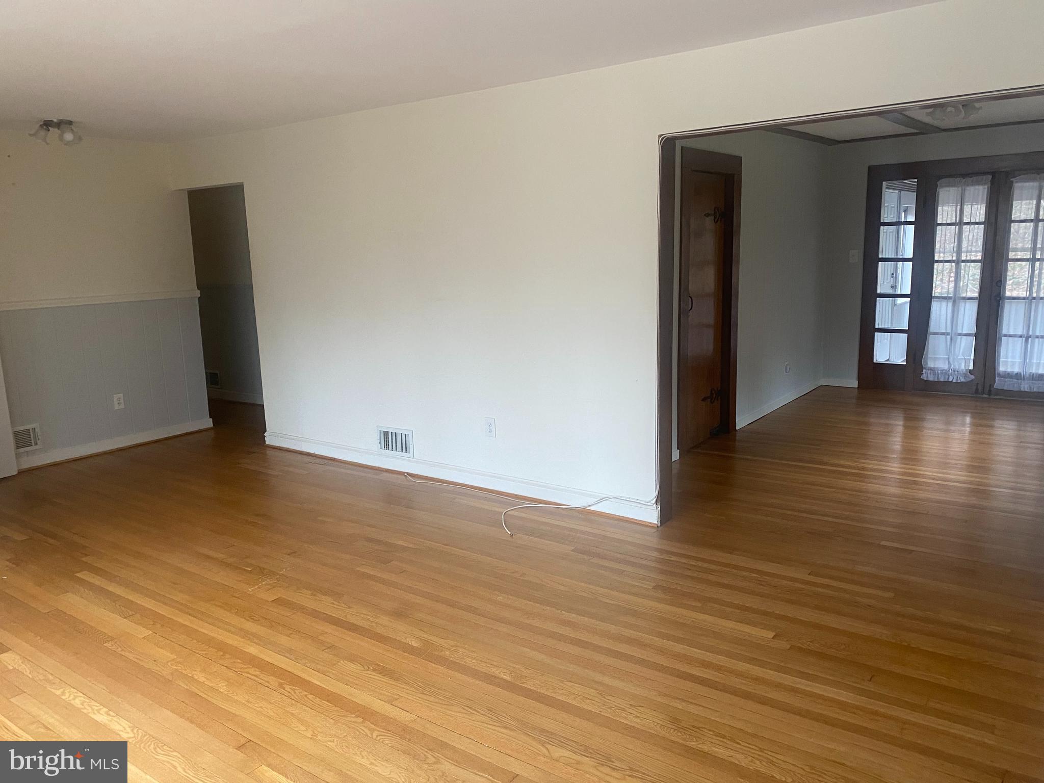 NORTH CHEVY CHASE - Residential Lease
