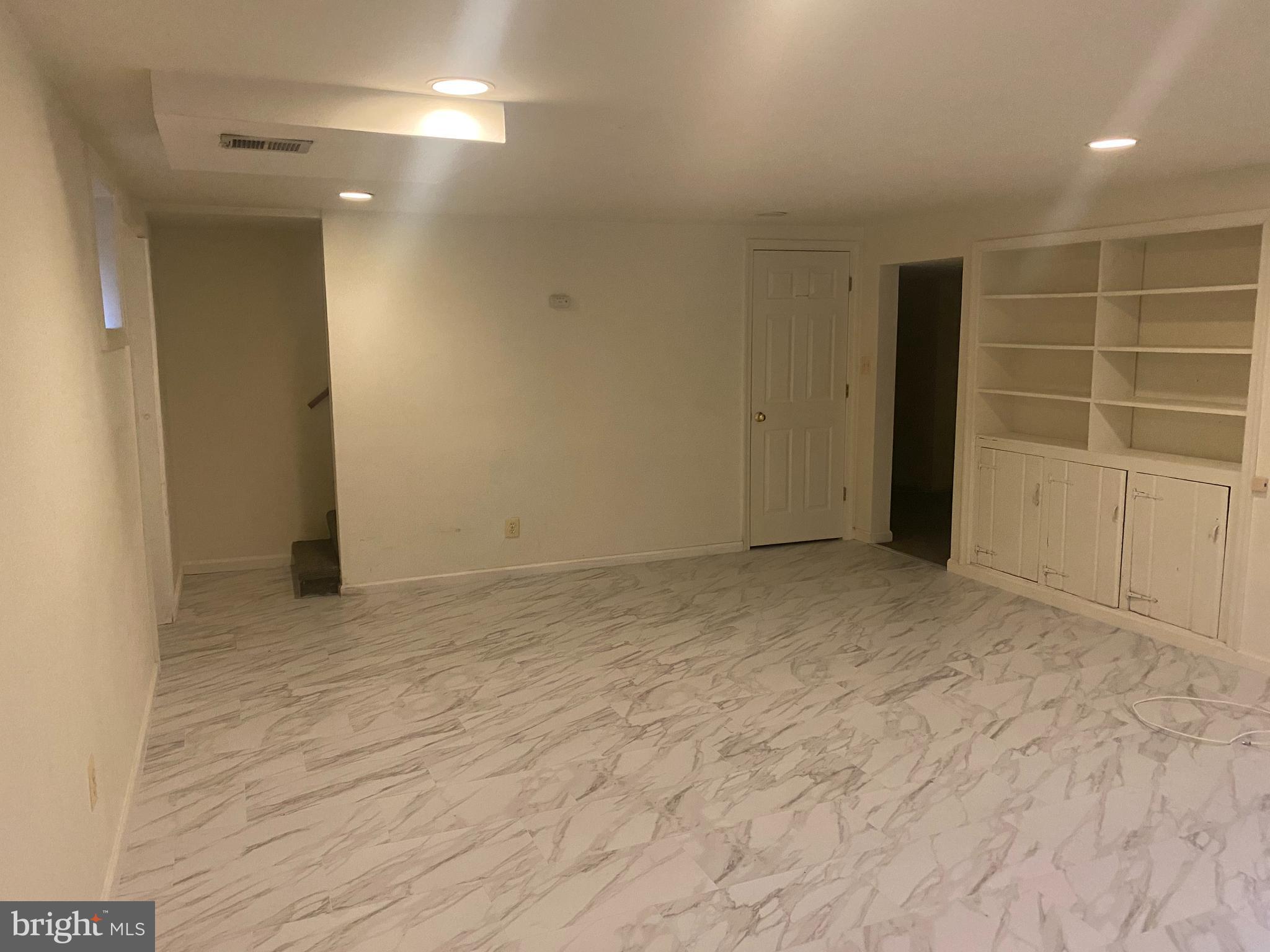 NORTH CHEVY CHASE - Residential Lease