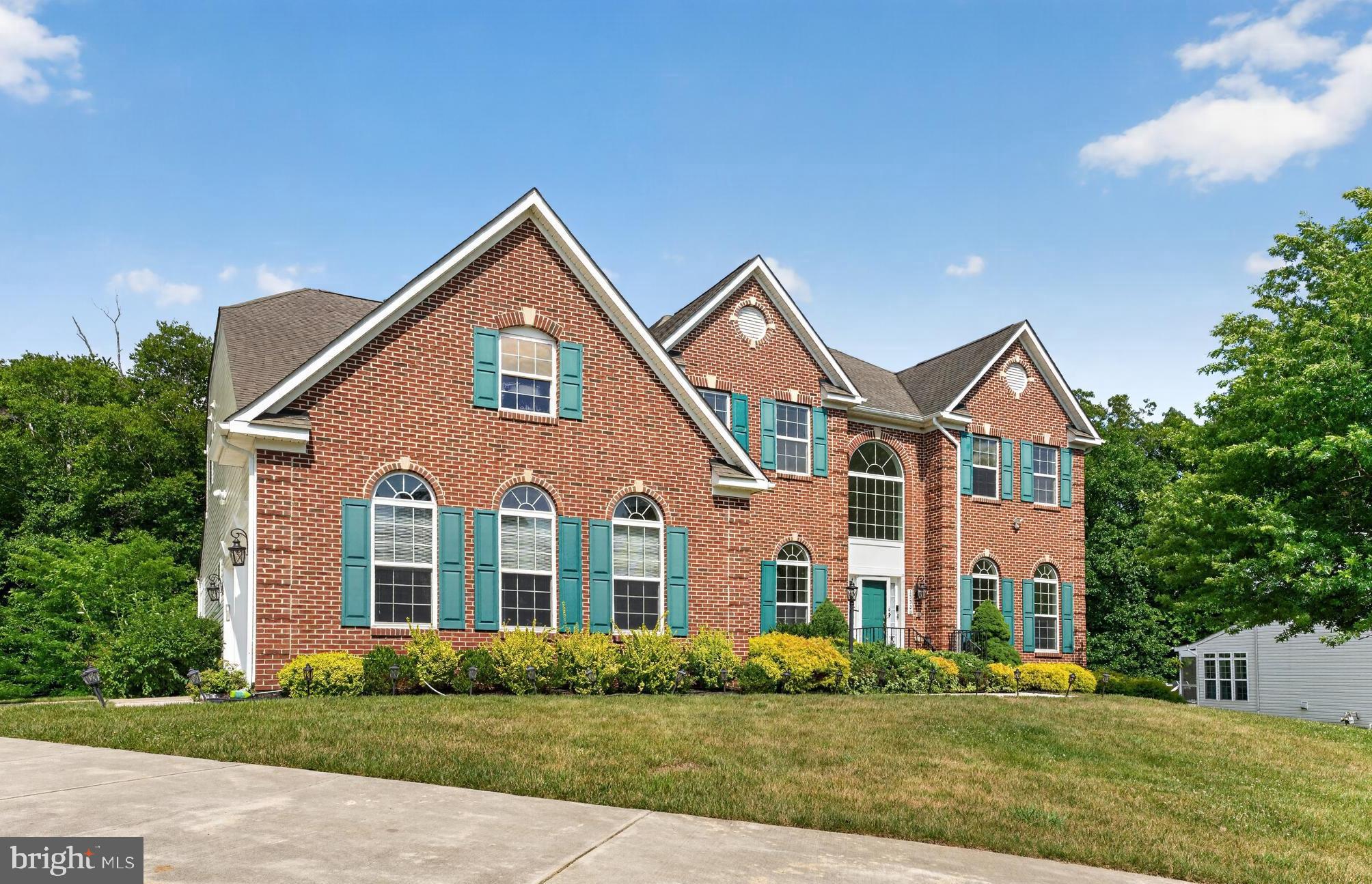 WATERFORD COVE - Residential