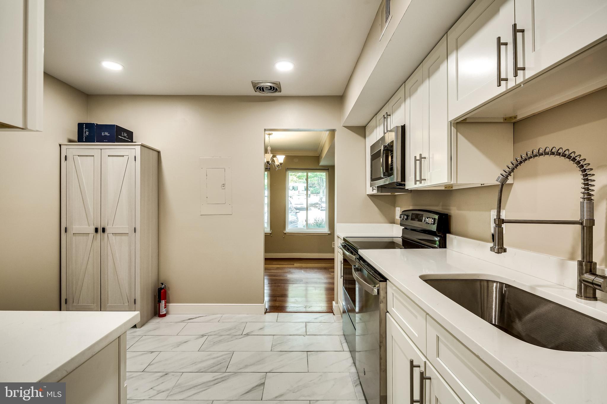GEORGETOWN VILLAGE - Residential