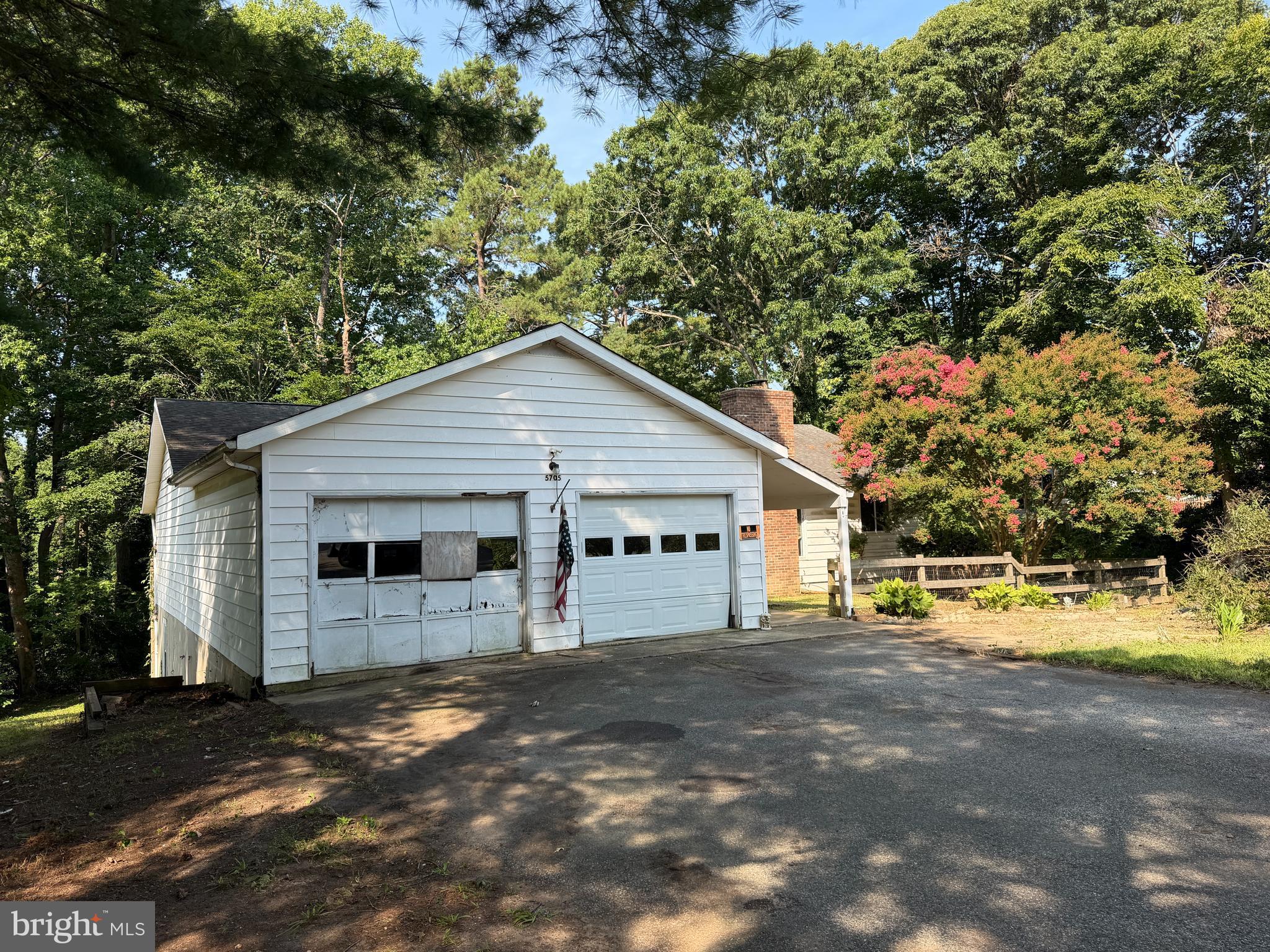 LONG BEACH HEIGHTS - Residential