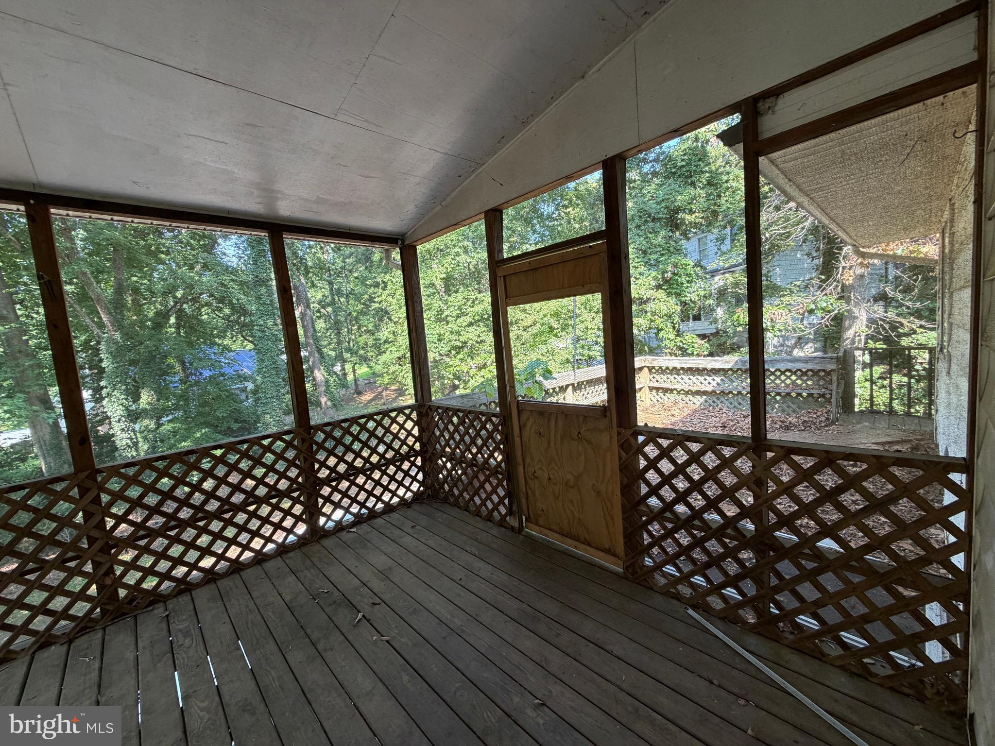 LONG BEACH HEIGHTS - Residential