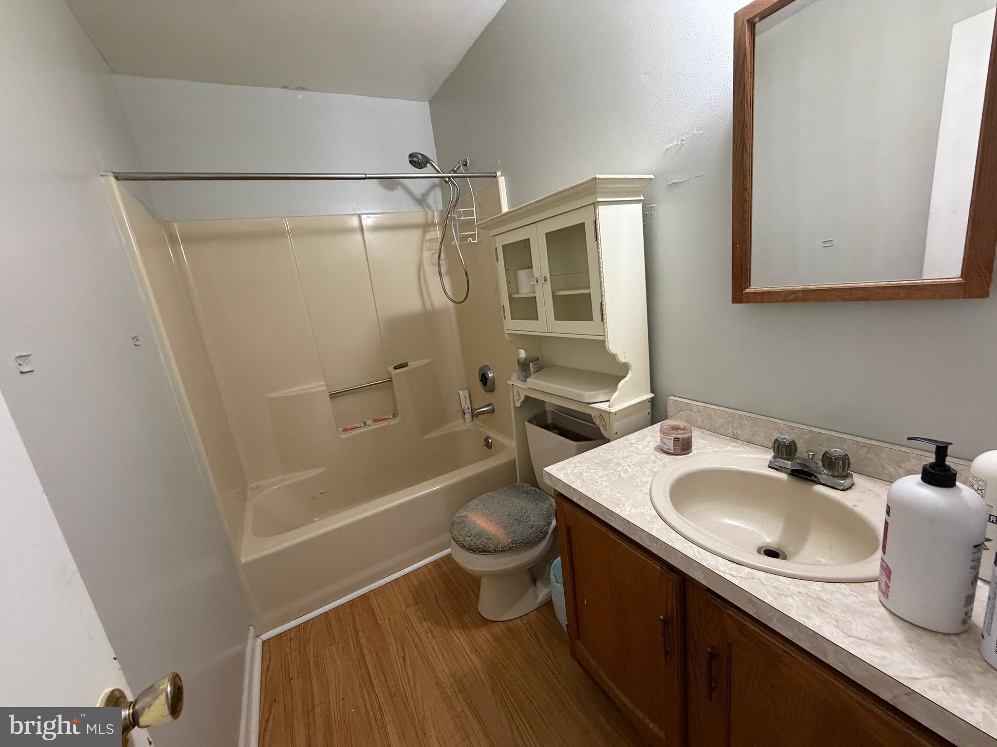 LONG BEACH HEIGHTS - Residential
