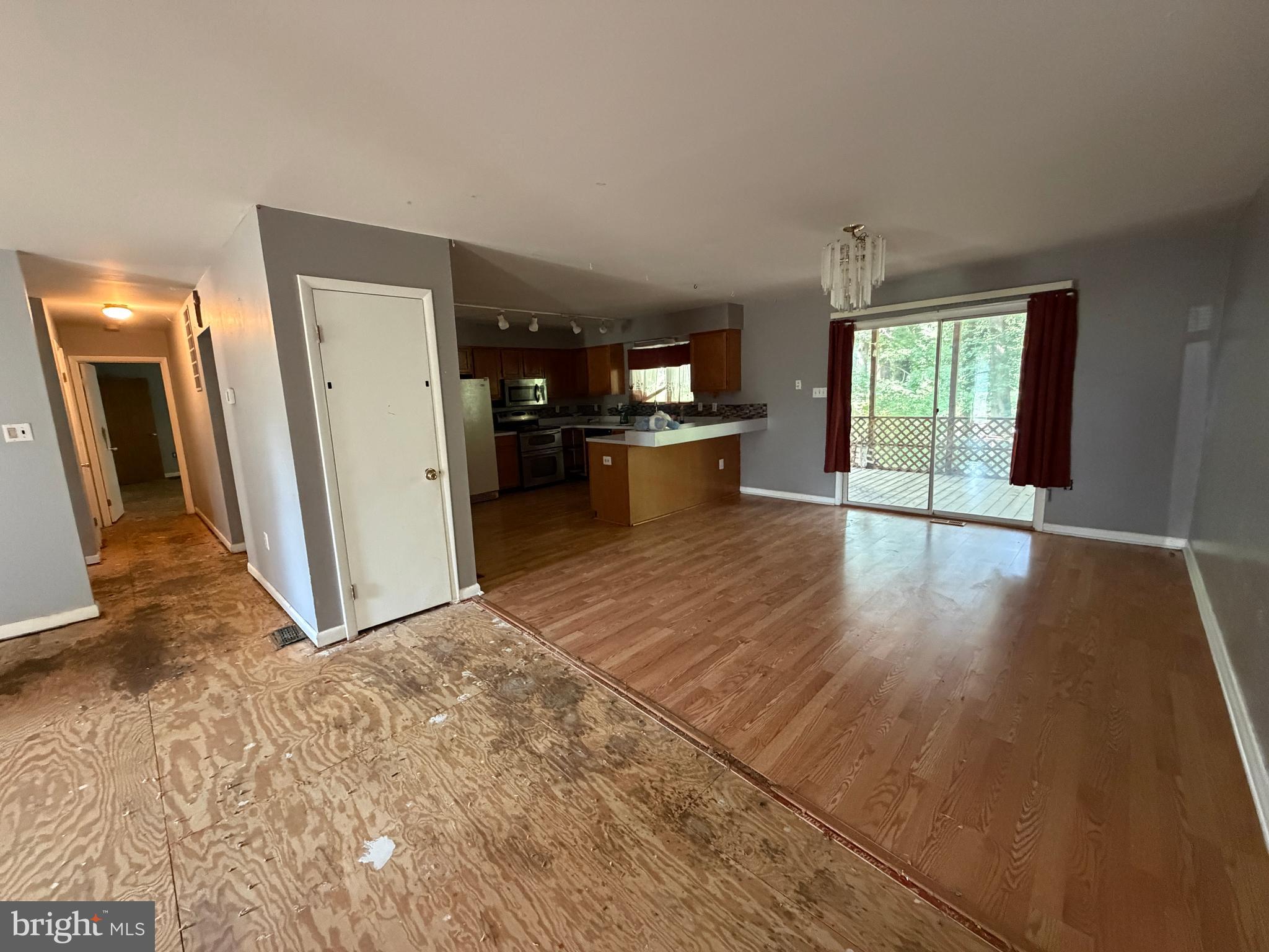 LONG BEACH HEIGHTS - Residential