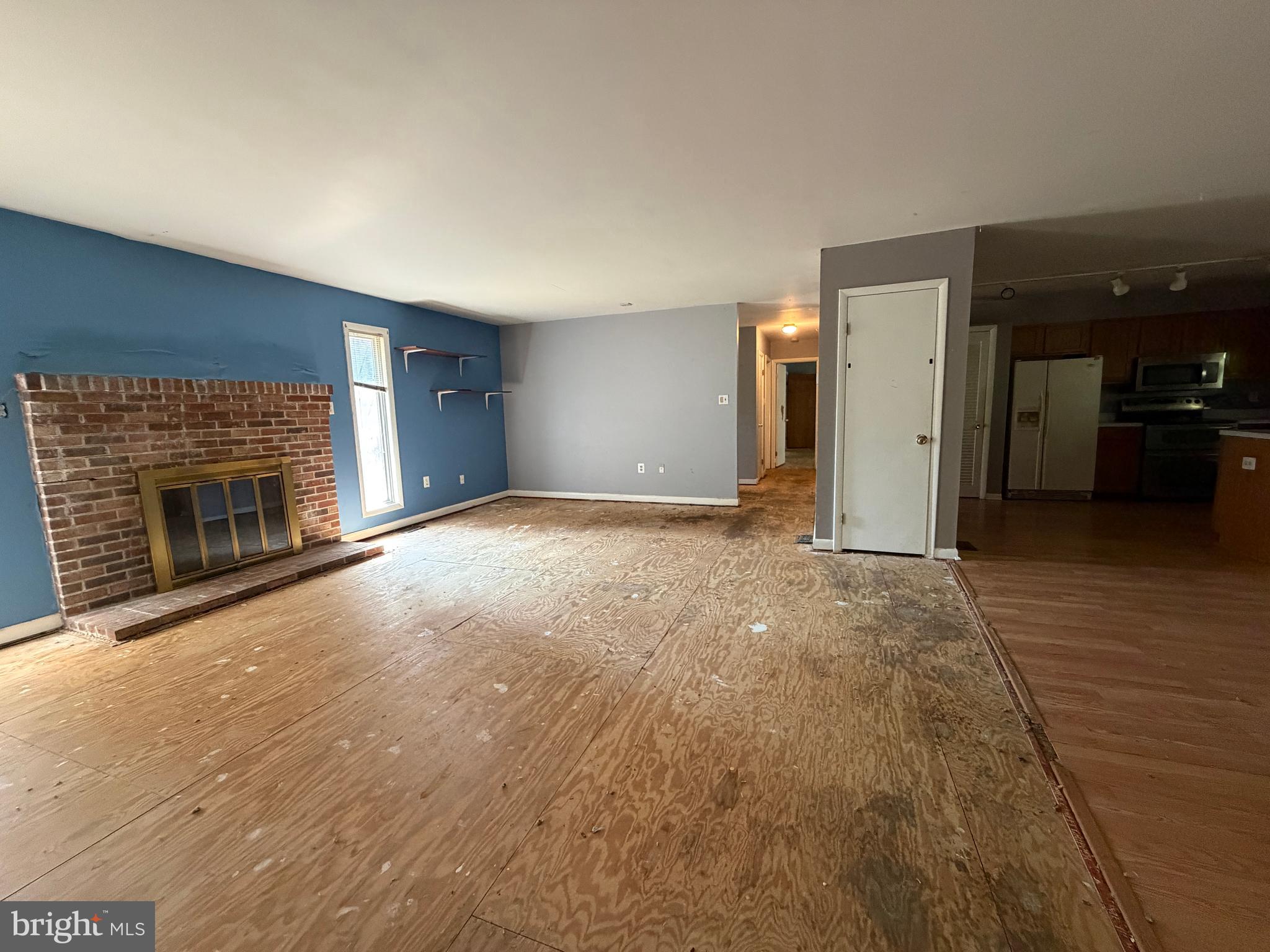 LONG BEACH HEIGHTS - Residential