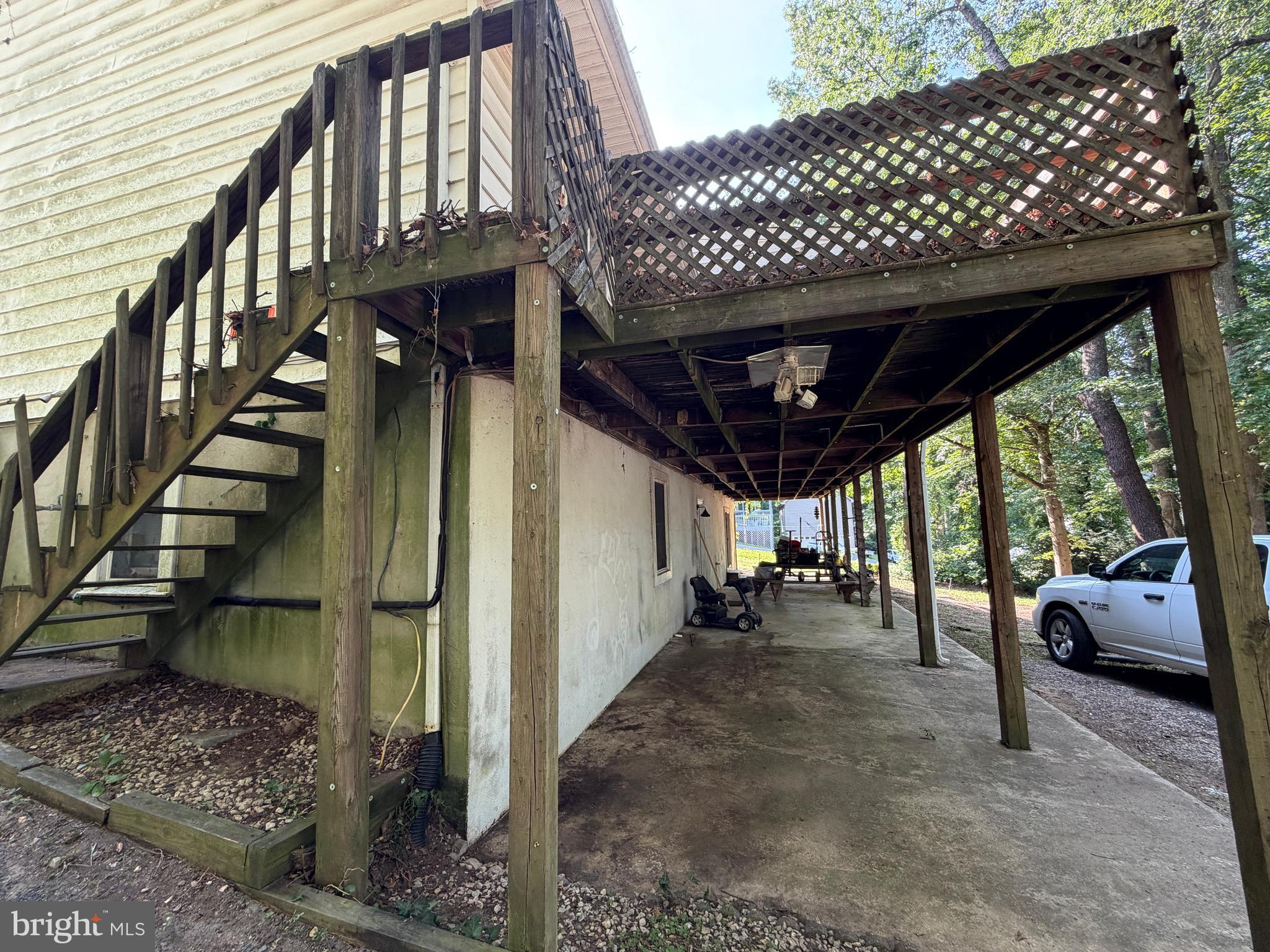 LONG BEACH HEIGHTS - Residential