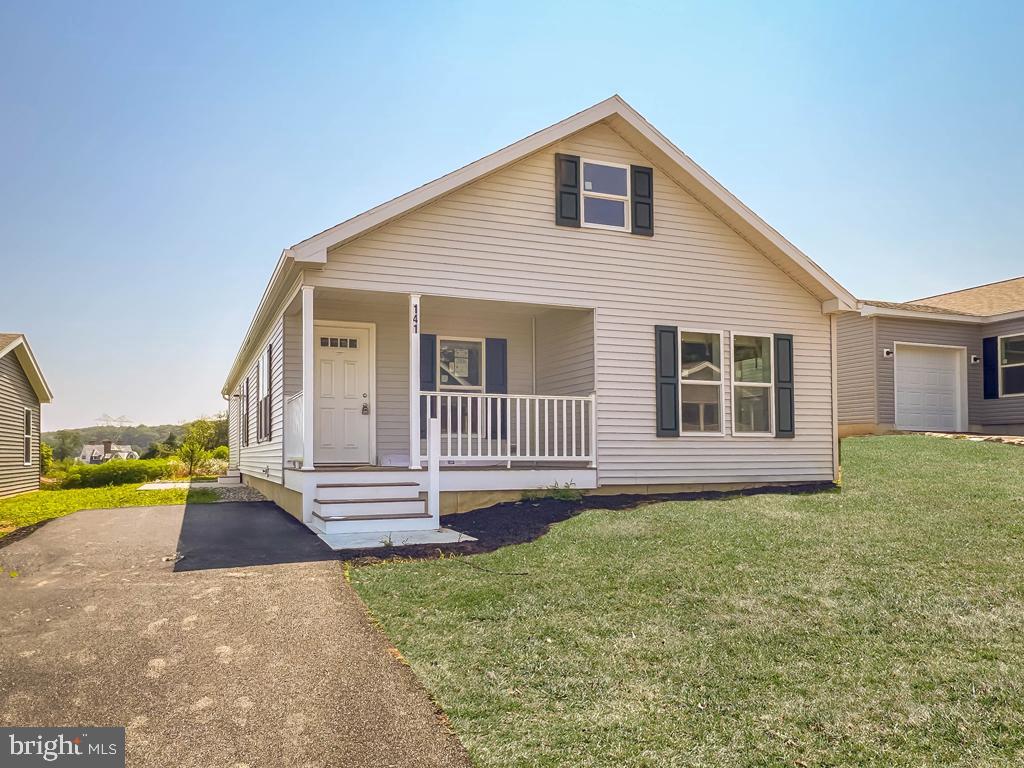 LINDALE VILLAGE - Residential