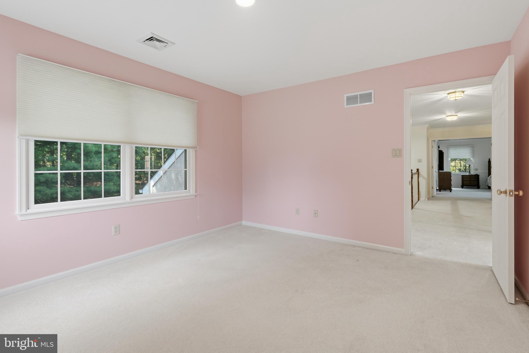 HUNTINGDON VALLEY - Residential