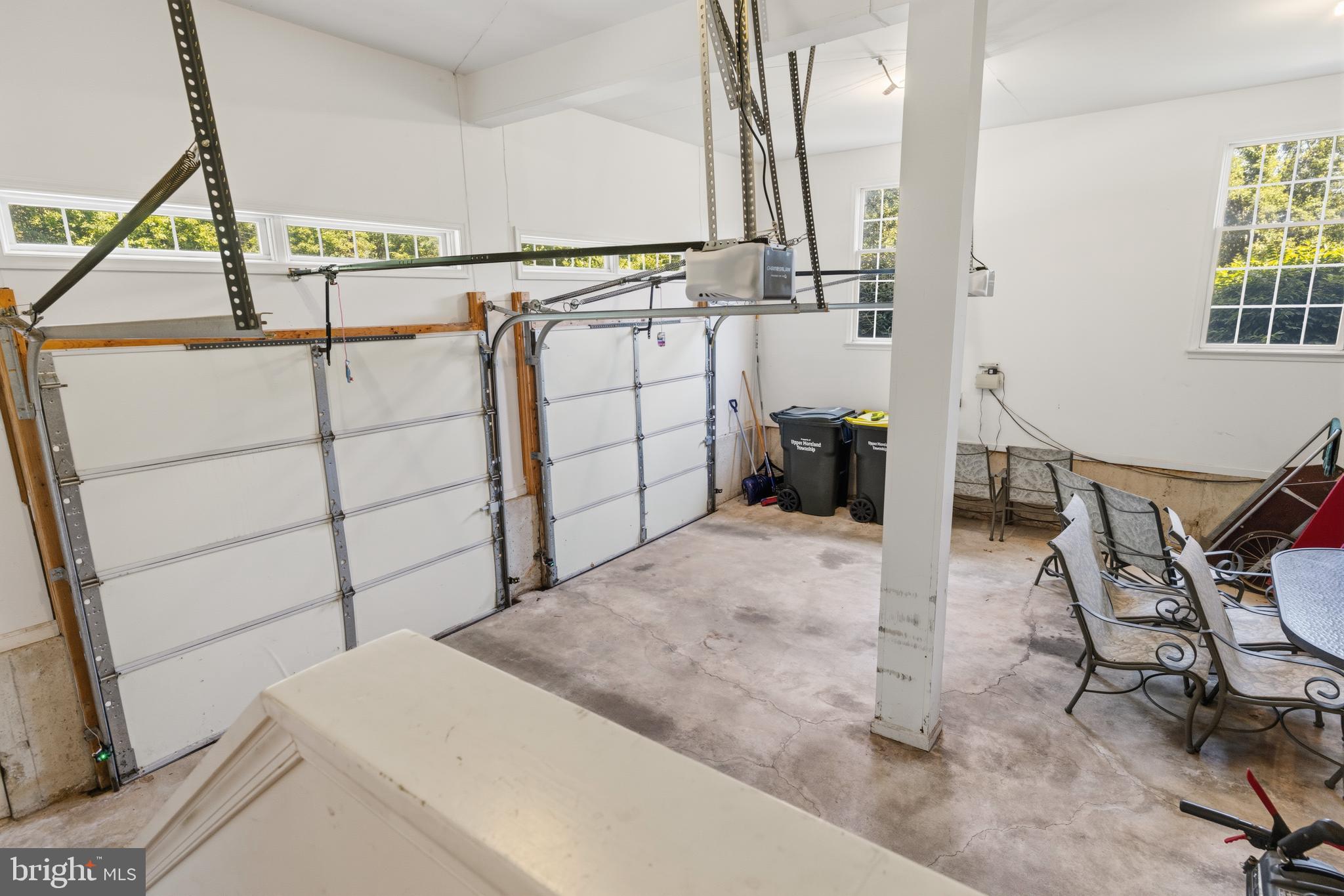 HUNTINGDON VALLEY - Residential