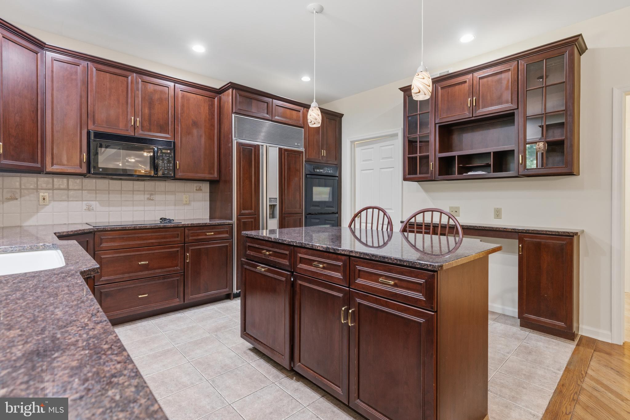 HUNTINGDON VALLEY - Residential