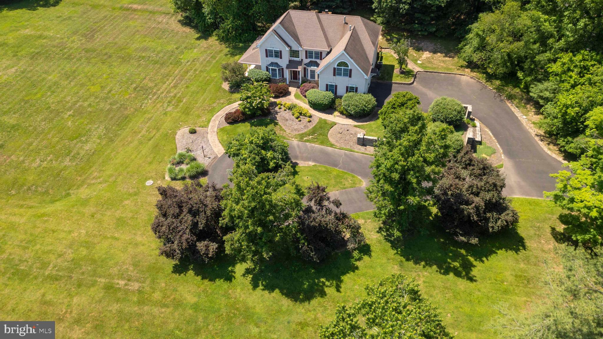 HUNTINGDON VALLEY - Residential