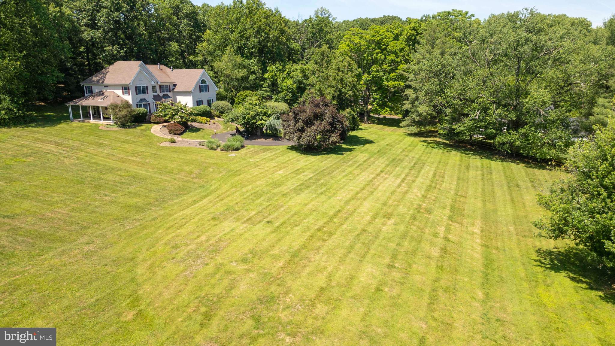 HUNTINGDON VALLEY - Residential