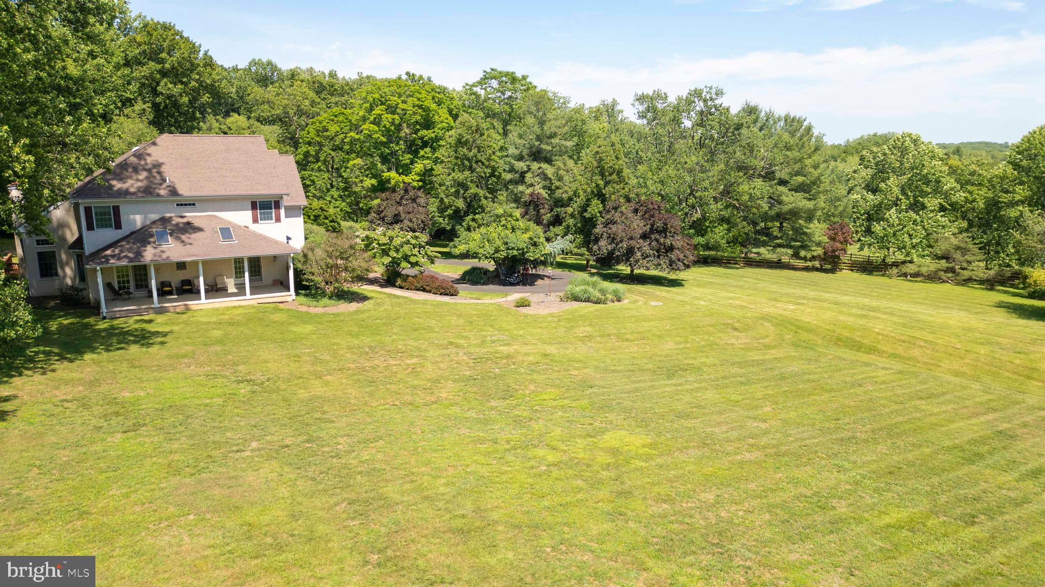 HUNTINGDON VALLEY - Residential