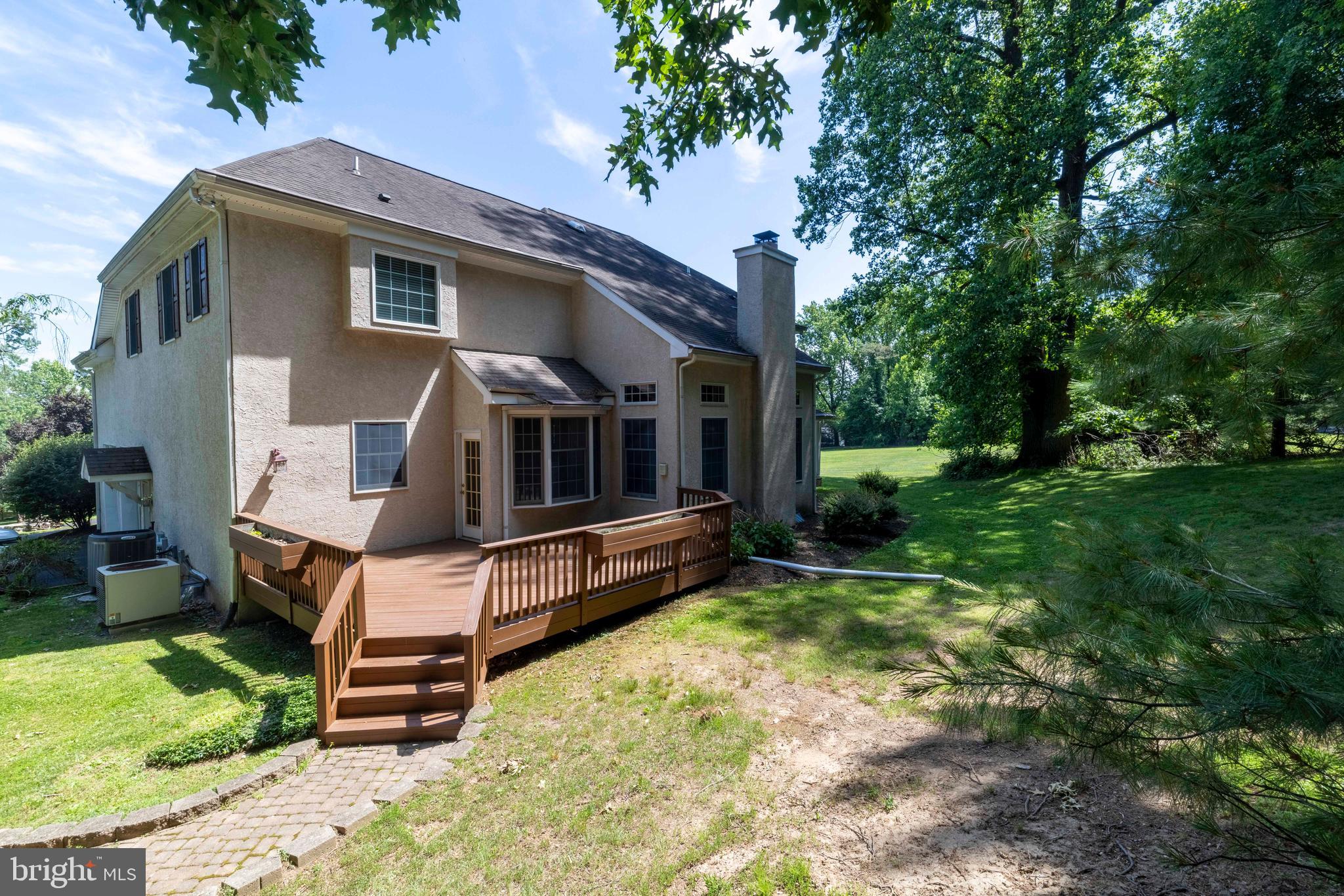 HUNTINGDON VALLEY - Residential