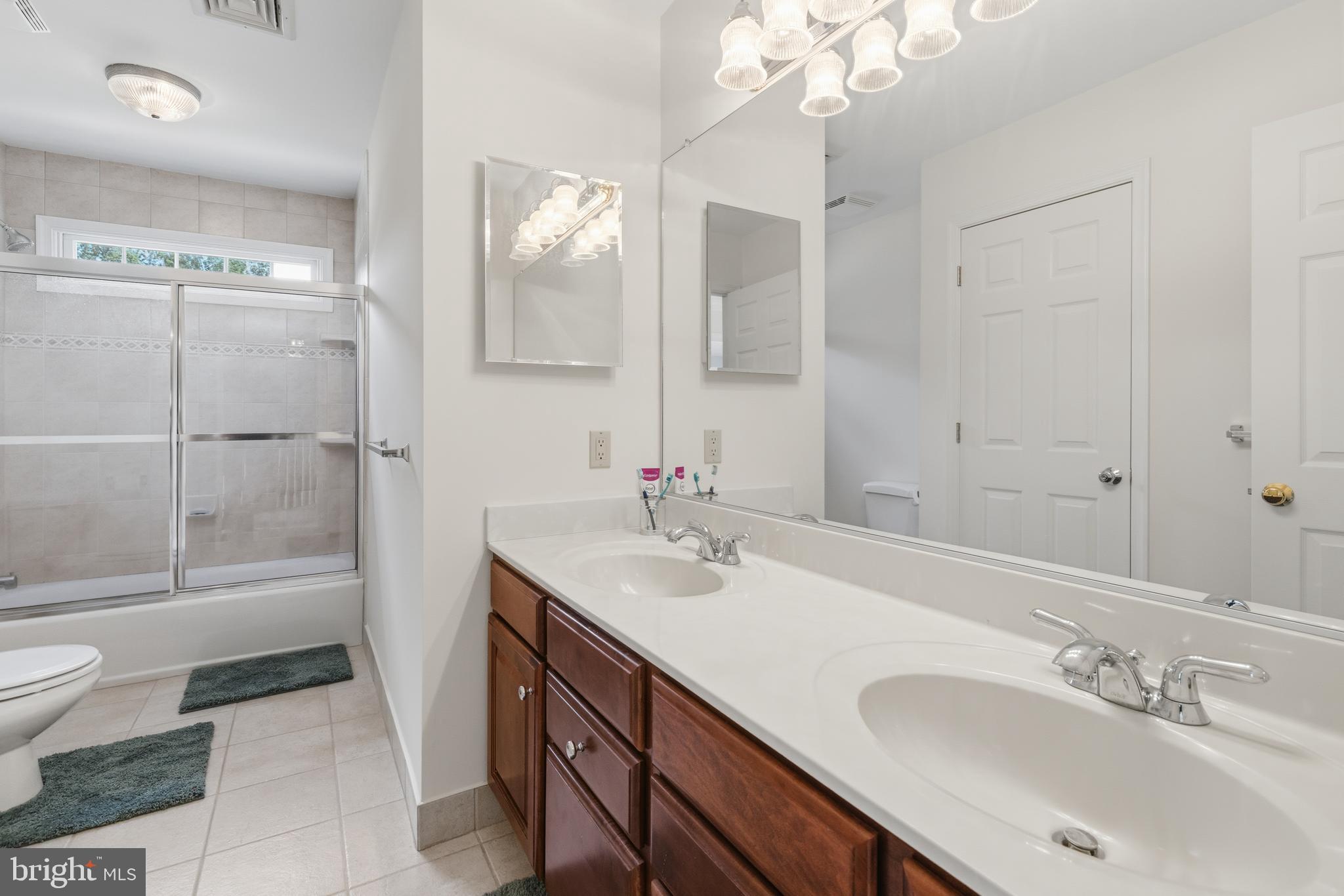 HUNTINGDON VALLEY - Residential