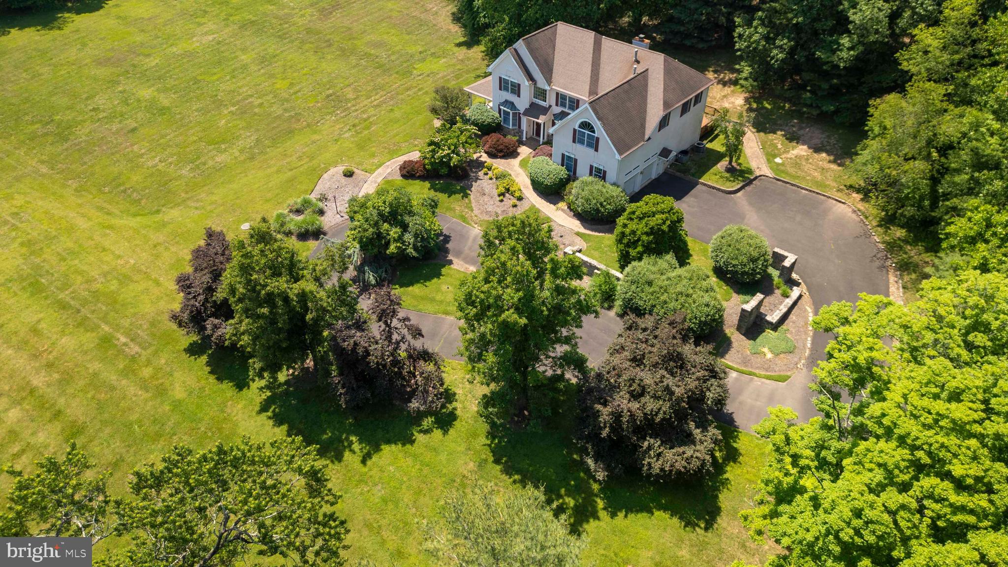 HUNTINGDON VALLEY - Residential