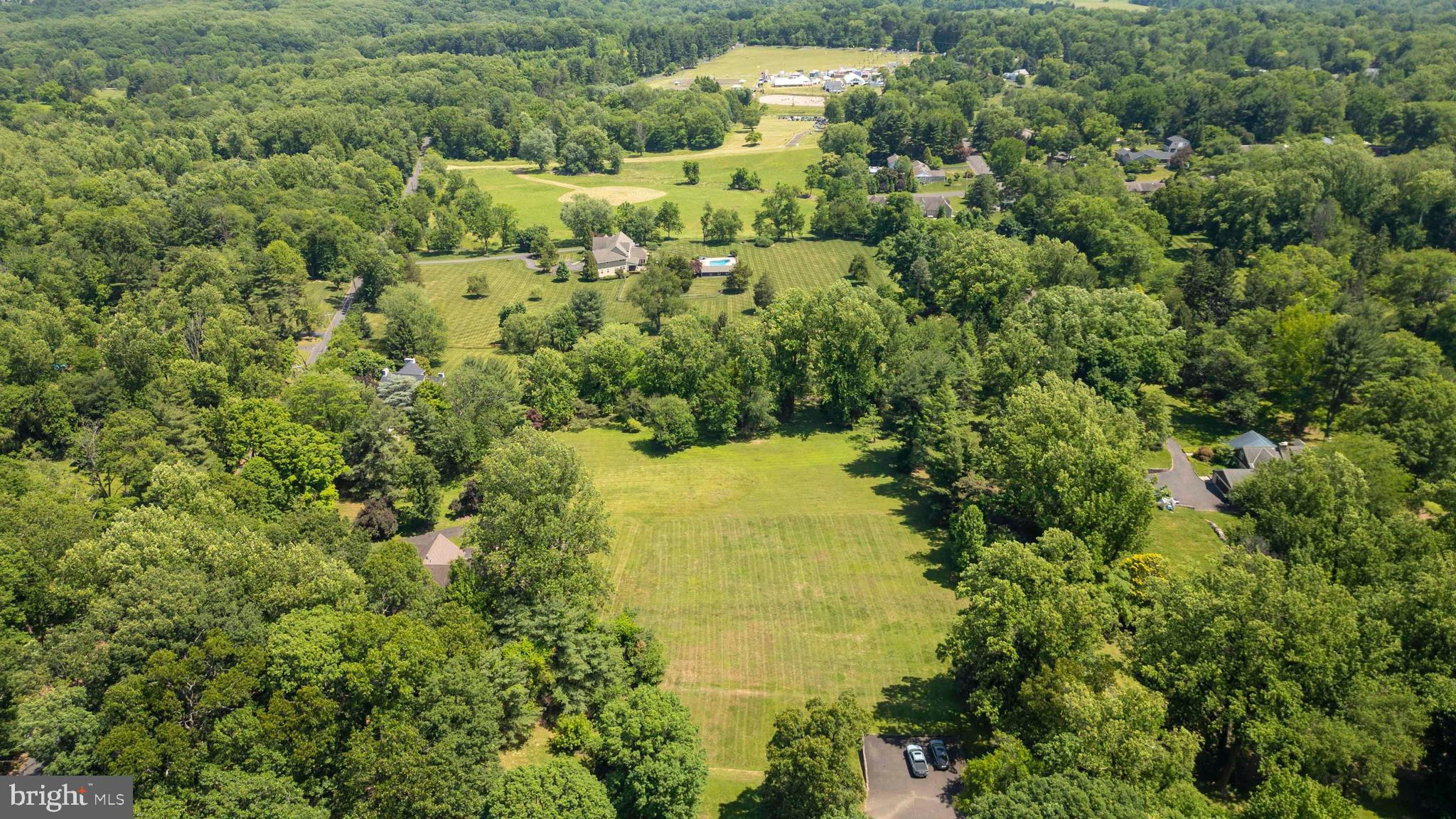 HUNTINGDON VALLEY - Residential