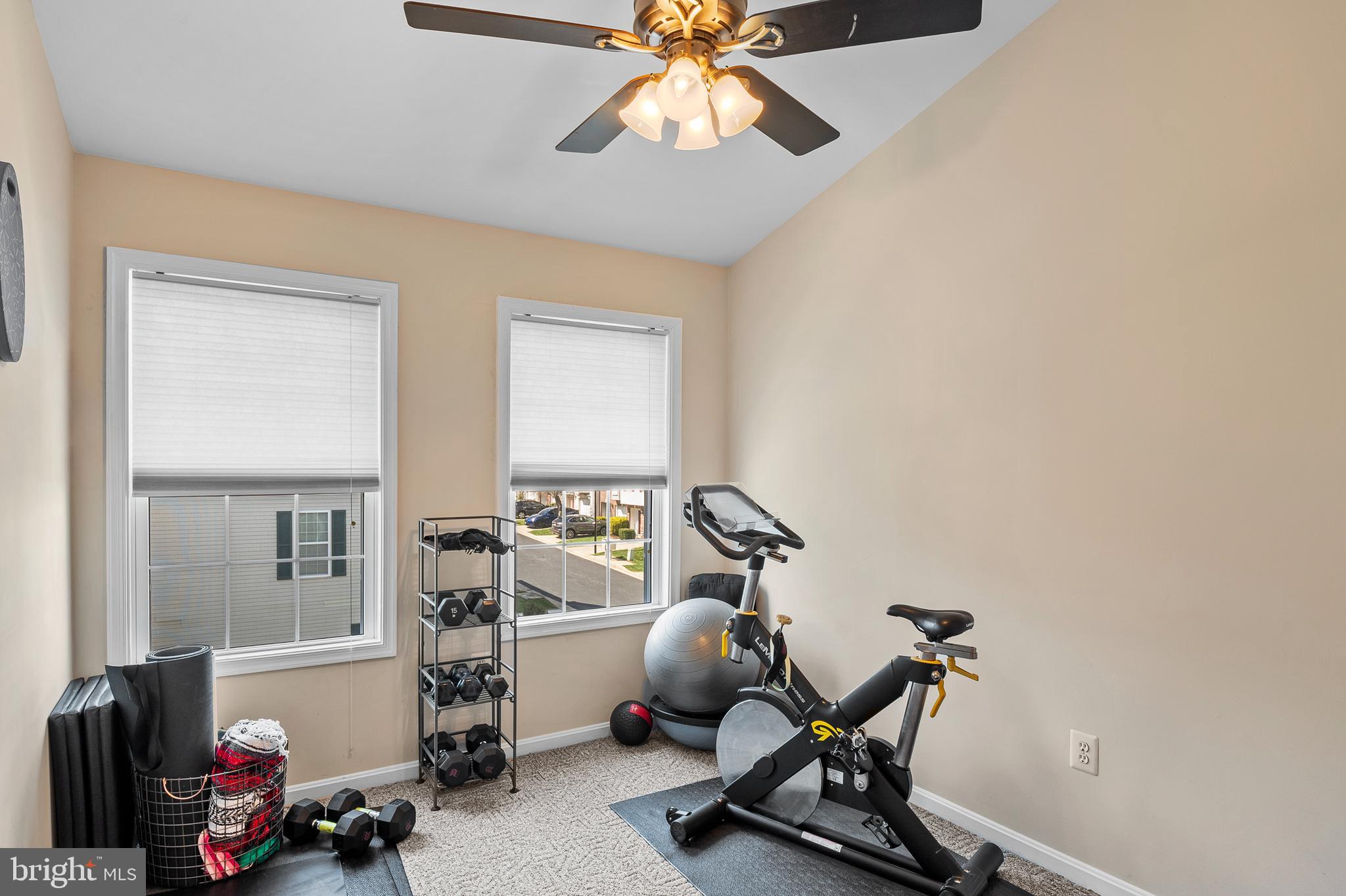 ELLICOTT PARK - Residential
