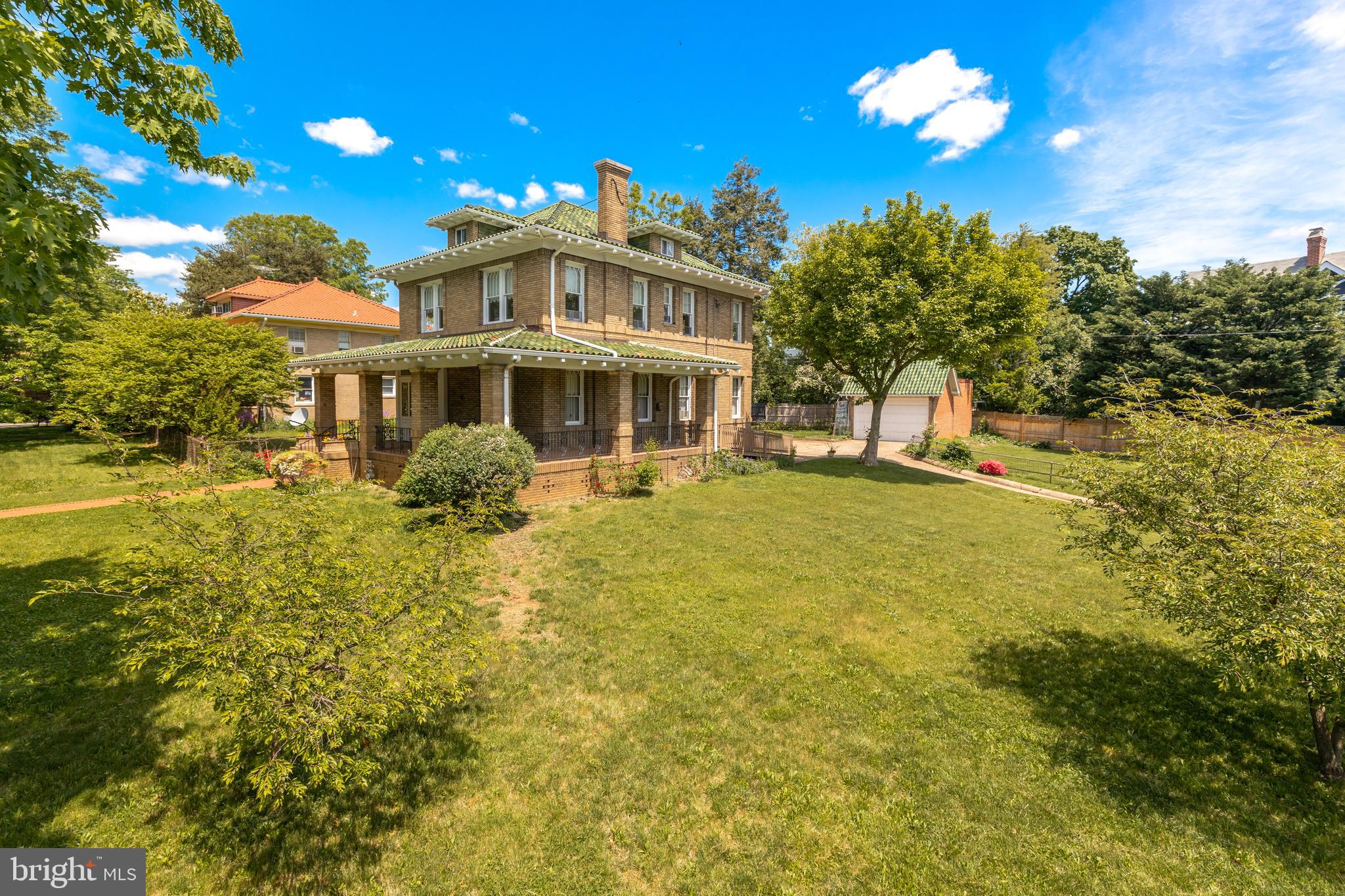 CLEVELAND PARK - Residential