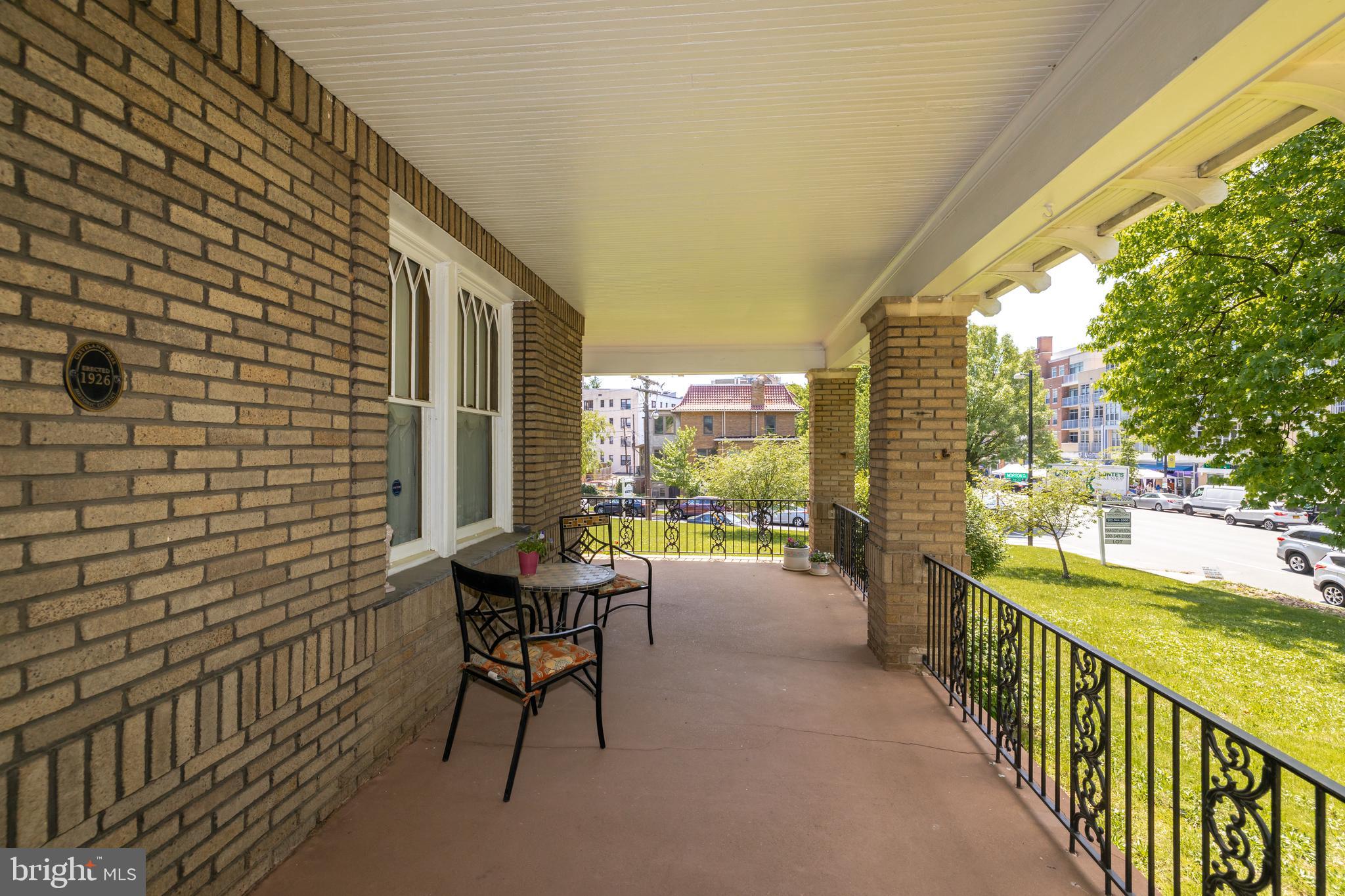 CLEVELAND PARK - Residential