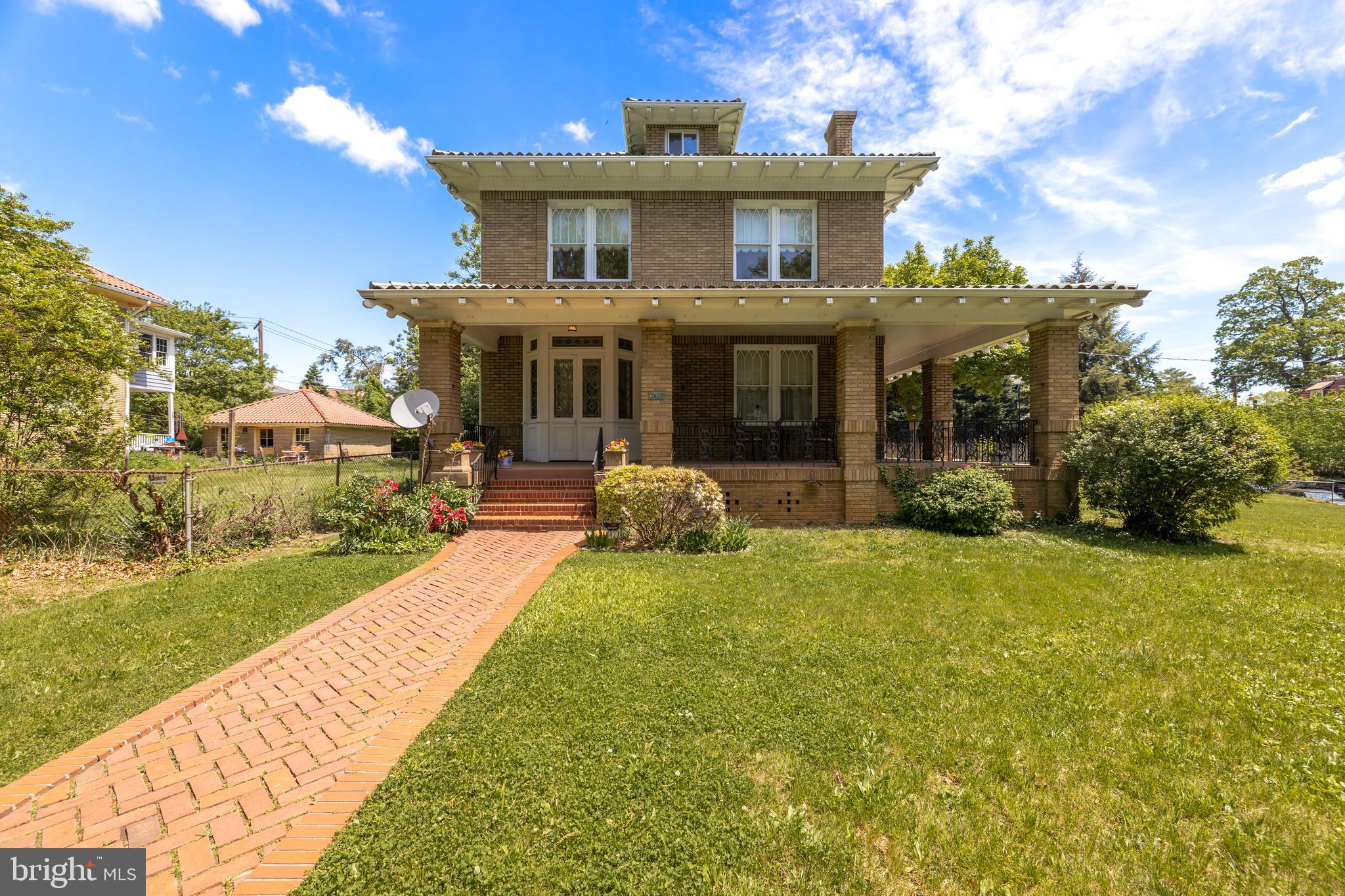 CLEVELAND PARK - Residential