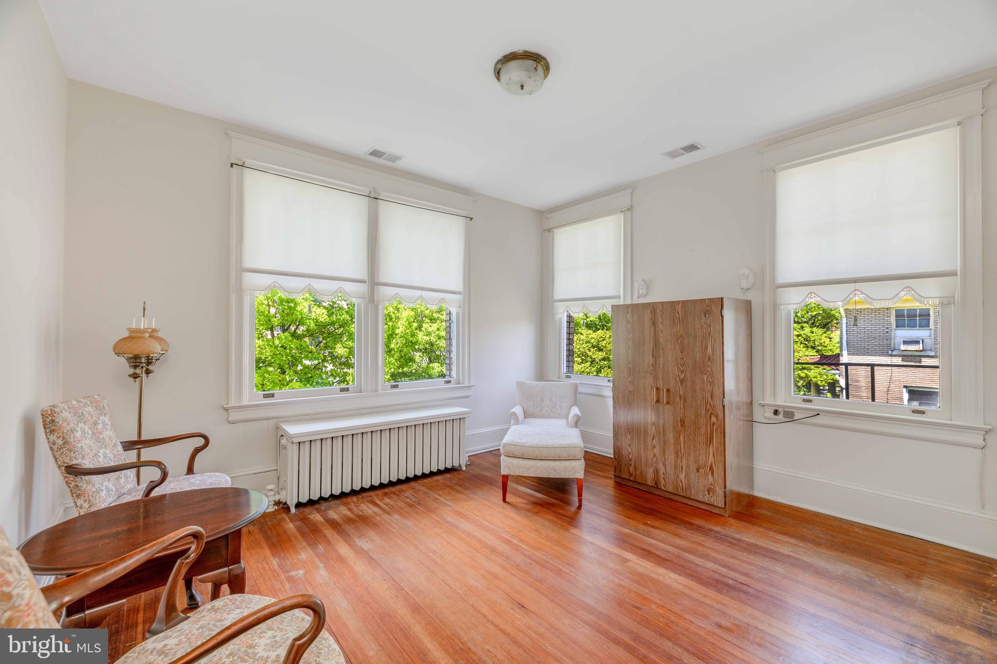 CLEVELAND PARK - Residential
