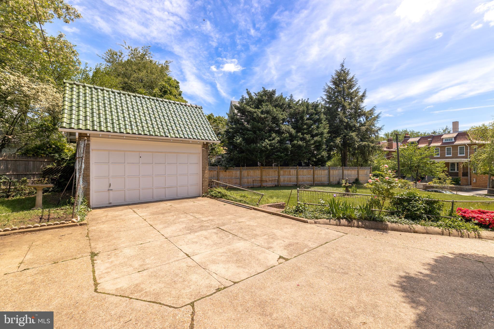 CLEVELAND PARK - Residential