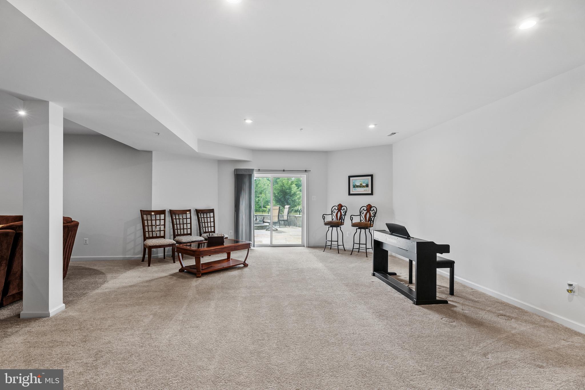 OLD COURT - Residential