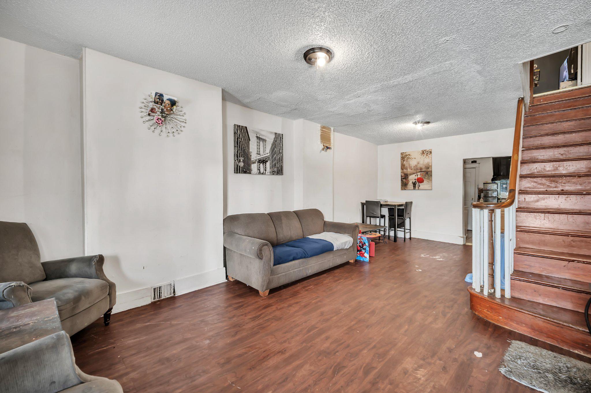 POINT BREEZE - Residential