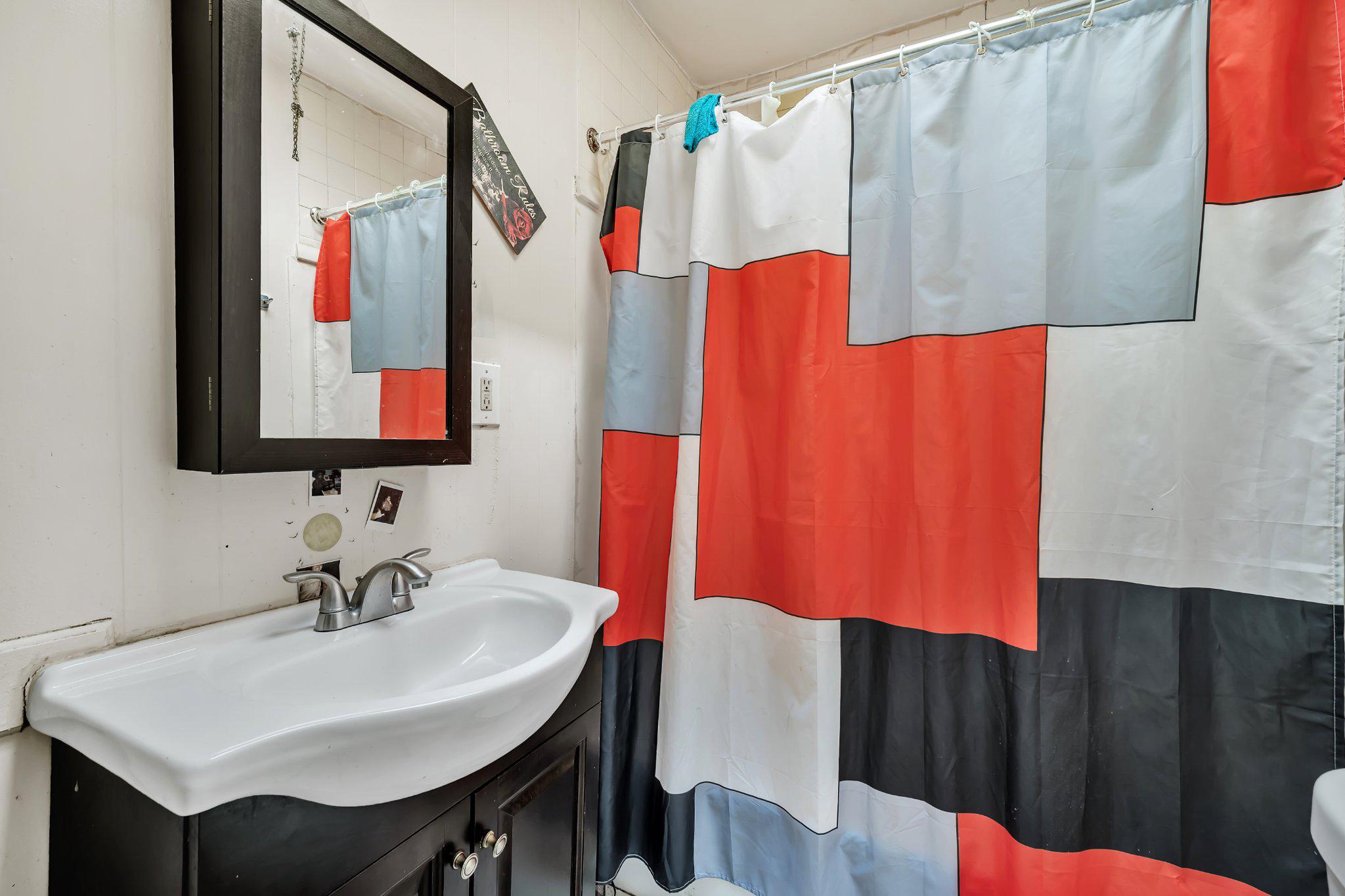 POINT BREEZE - Residential
