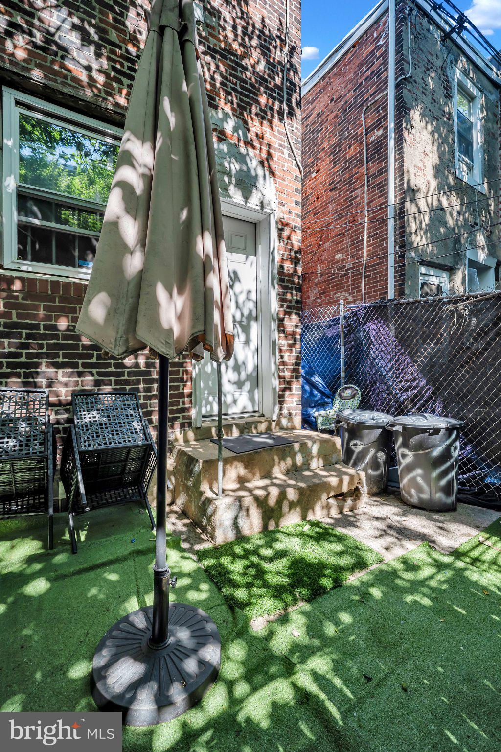 POINT BREEZE - Residential