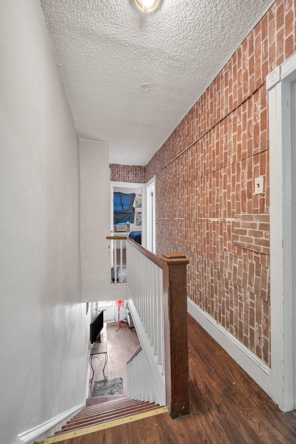 POINT BREEZE - Residential